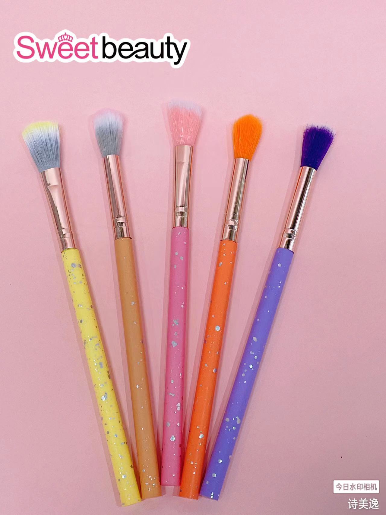 化妆刷/粉扑细节图