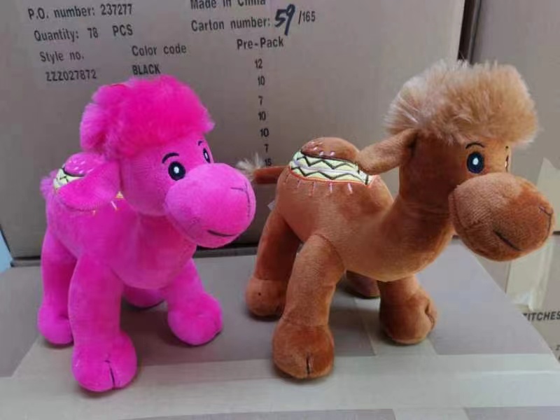 新款毛绒儿童玩具动物公仔三个尺码可绣花LOGO的毛绒骆驼详情7