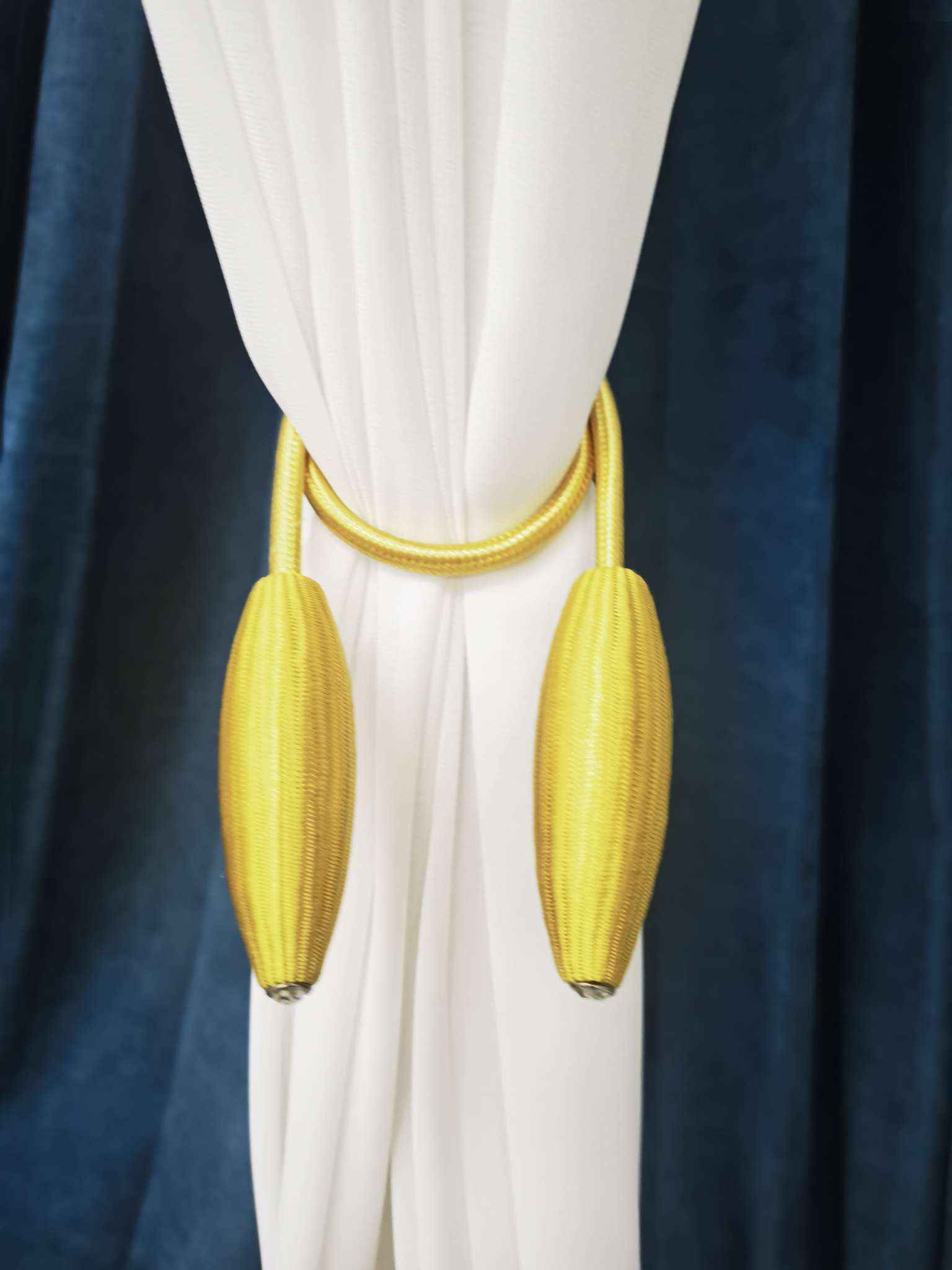 Twizzlers, Variable Curtain Ties And Tie Ties And Decorative Ties full figure
