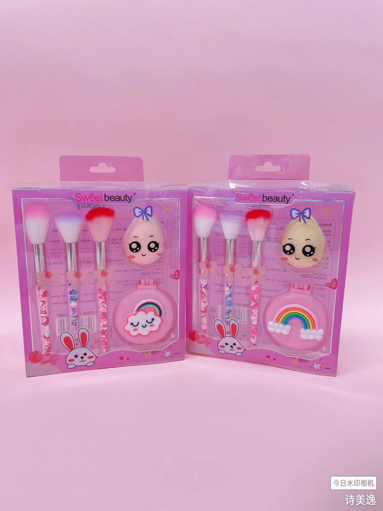 粉扑/美妆蛋/蝴蝶结粉扑/口红/美妆产品图