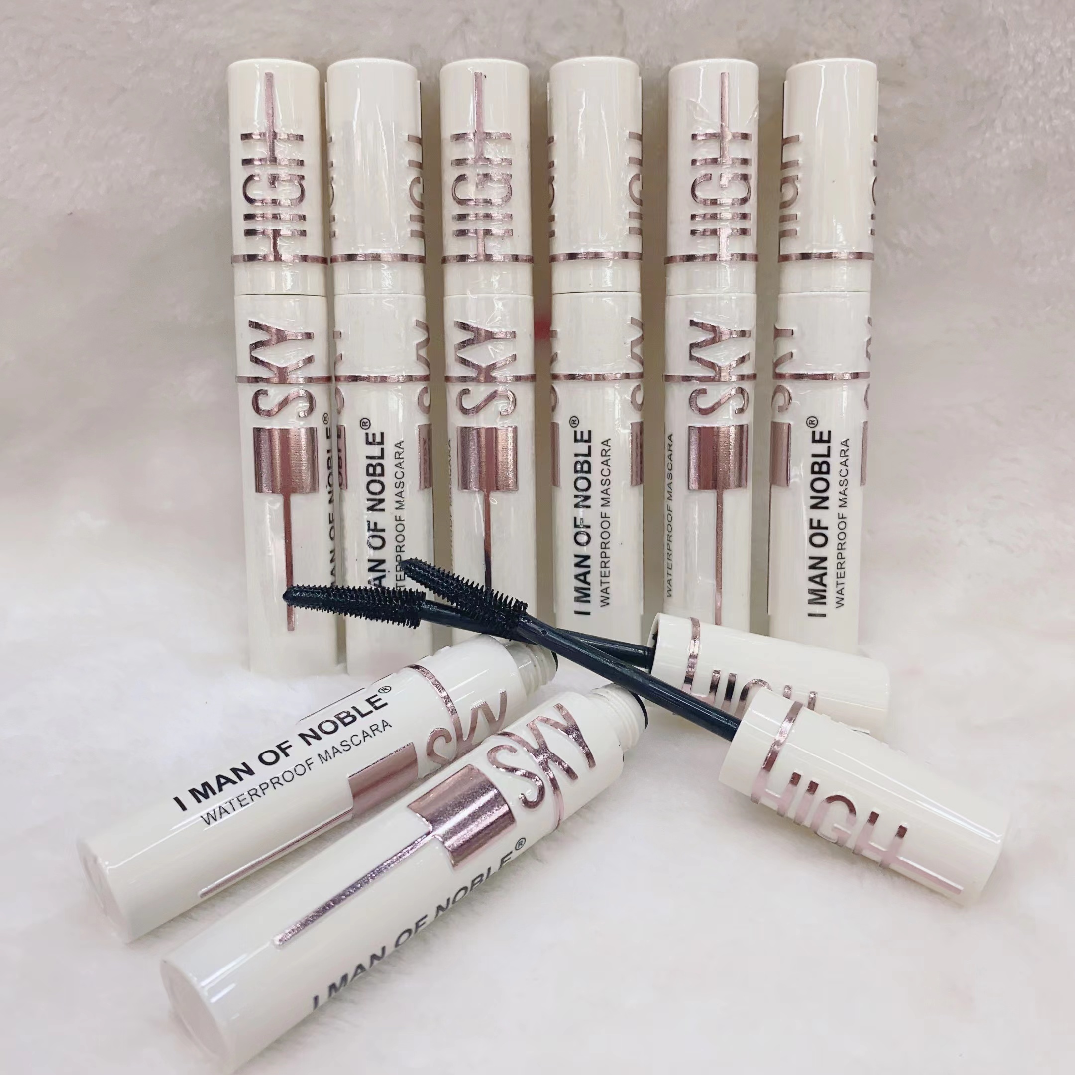 IMAN OFNOBLE's new 2023 mascara is a premium waterproof, thick and long-lasting mascara that doesn't smudge Item Picture