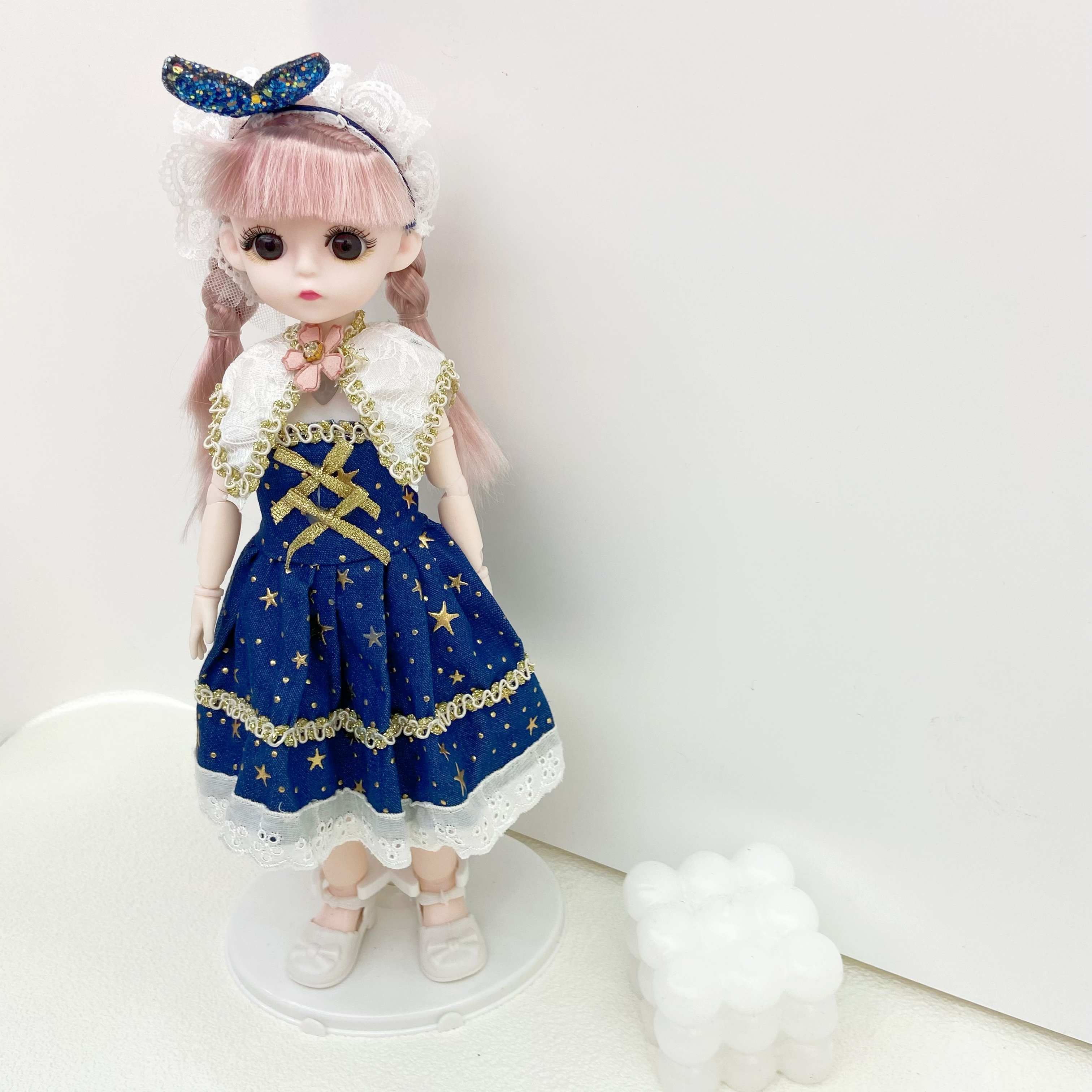 30cm sequined Barbie girl with lights and music, sold by the manufacturer Application Scenario