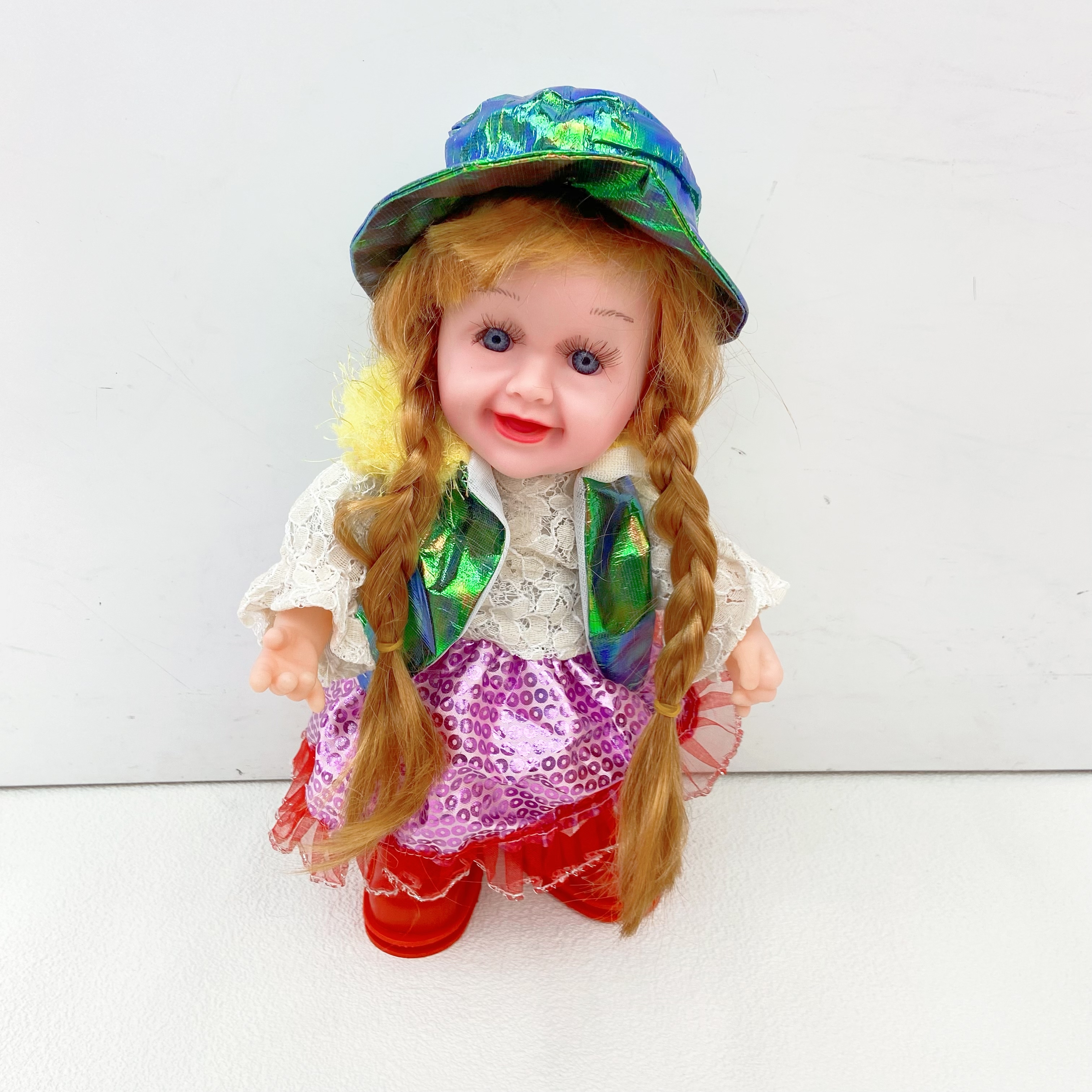 A funny 35CM girl, Niu Niu, sings, learns to speak, has a recording and can dance Specification image