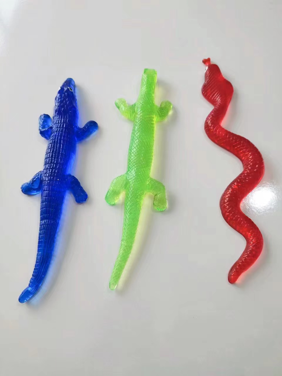 鳄鱼/蜥蜴/蛇/发泄玩具/整蛊玩具/粘性玩具/整人玩具/仿真玩具细节图