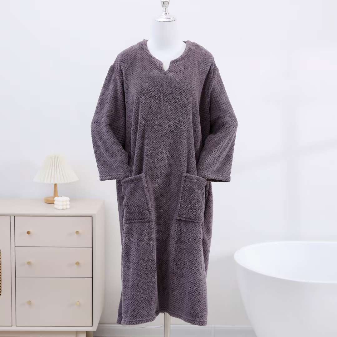 Yijia cotton and Needle Factory Direct sales coral fleece bath towels and adult bathrobes in mixed colors detail image 8