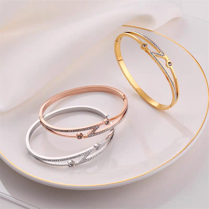 爆款玫瑰金不锈钢时尚手镯ins小众设计高级感精致不掉色子详情图1