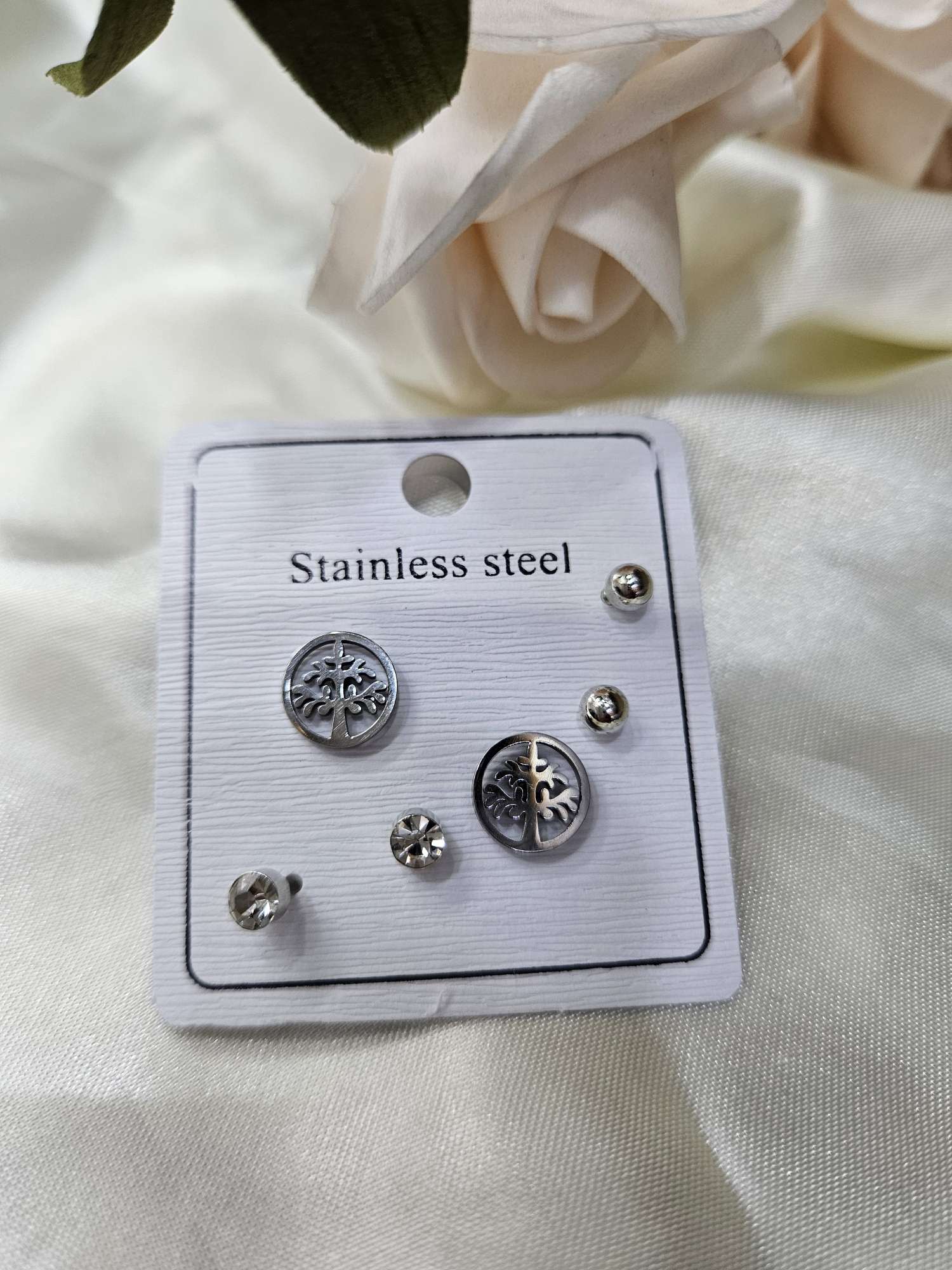 Valentine's Day Thanksgiving Fashion Romantic Three Pairs Of Small Earrings, Stainless Steel Family Tree Earrings, The Ground Stall Two Yuan Shop Hot, Send Friends Dating Small Gifts