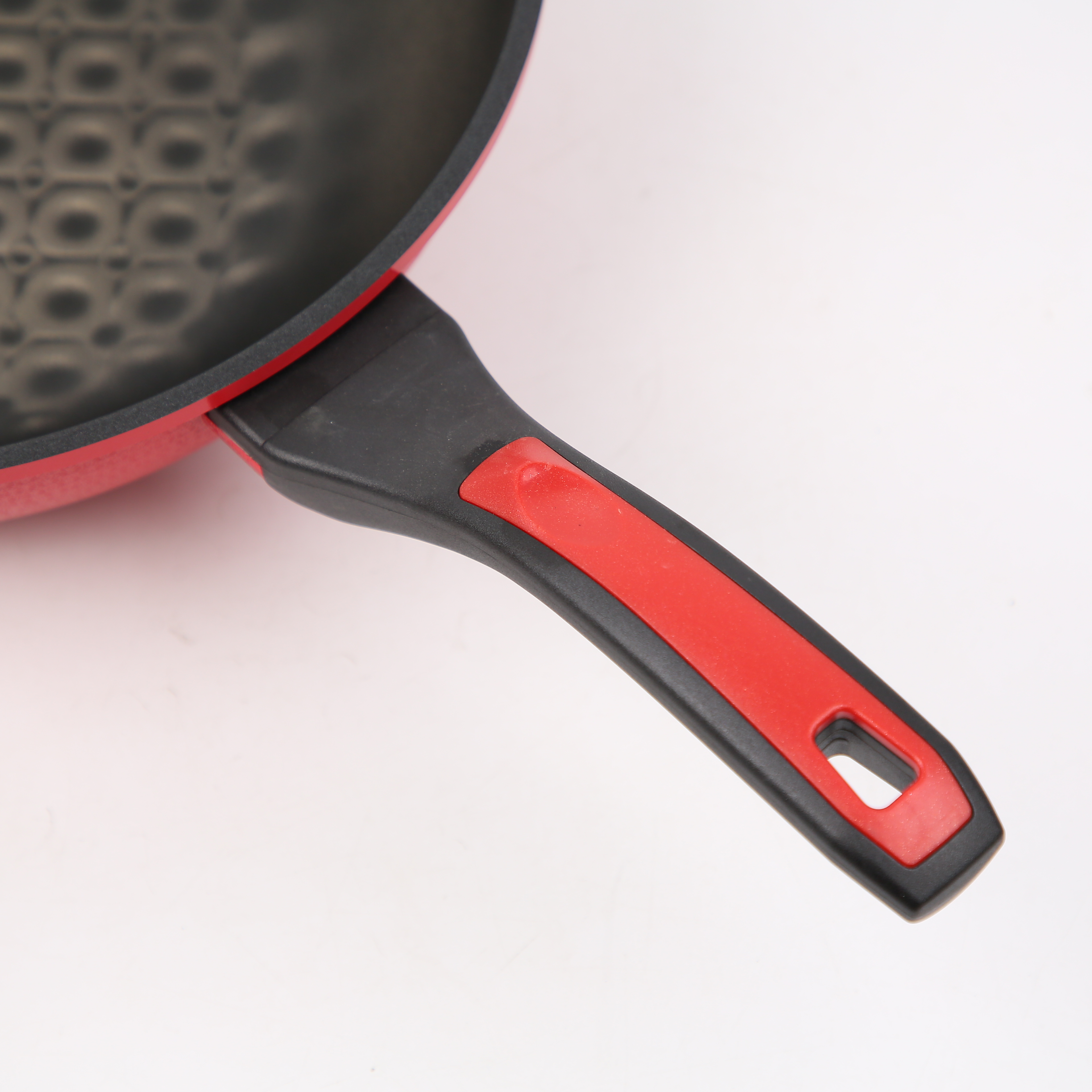 Kitchen Code: Korean Imported Kitchenware 3D Universal Red Ceramic Single Handle wok 30cm (Lid not included) details Picture