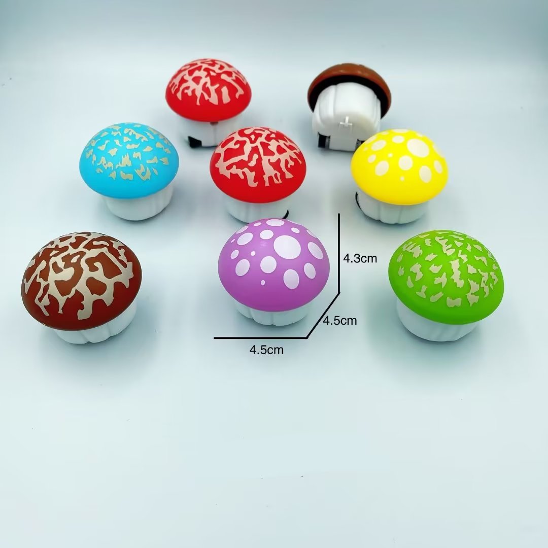 Mushroom, corn, garlic, rebound car, fun gashapon toys, kindergarten children's activity gifts Application Scenario