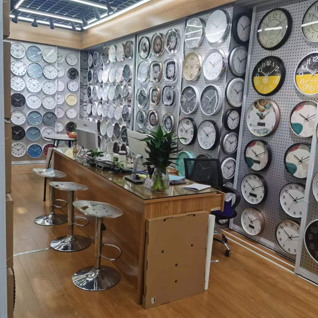 Zhangzhou Borun Watch Co., LTD describe pic - 4