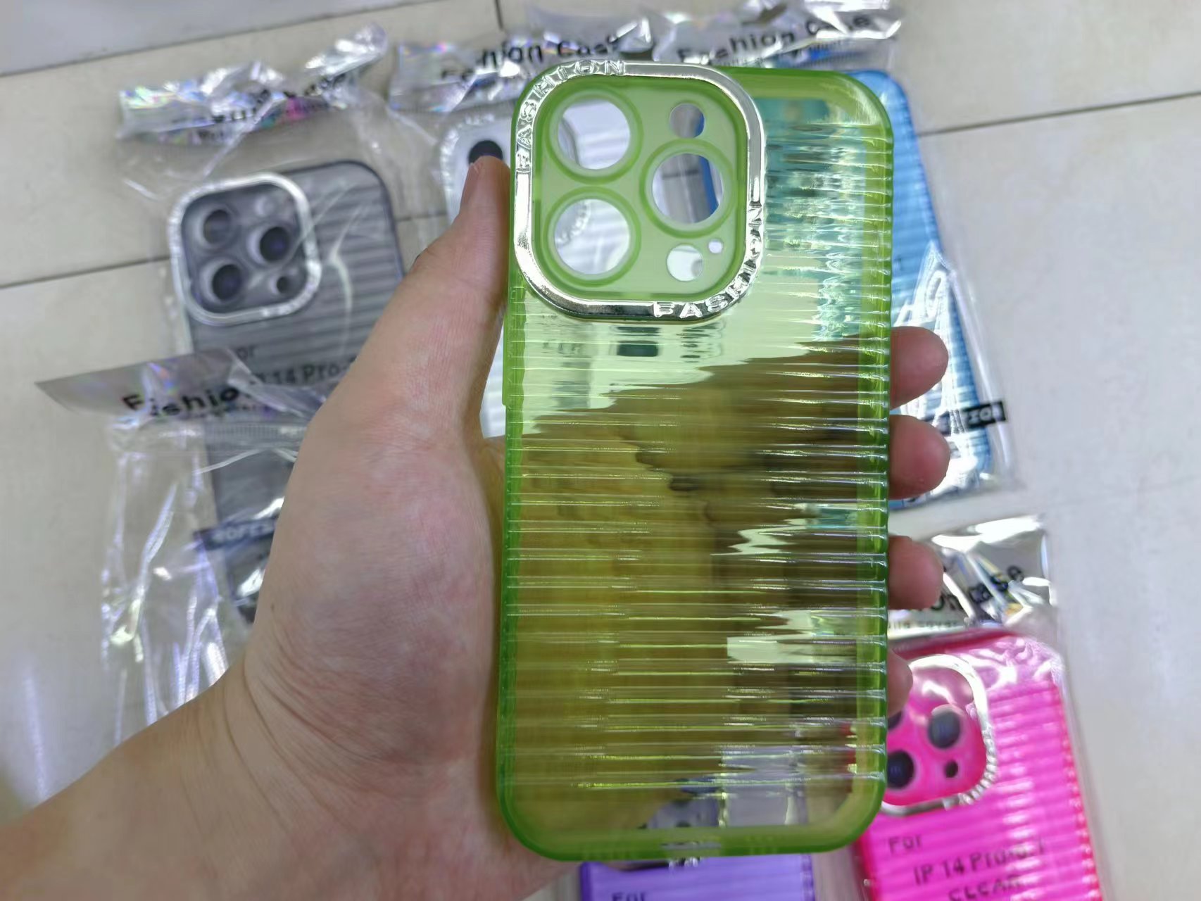 Matte edge striped phone case electroplated lens frame Specification image
