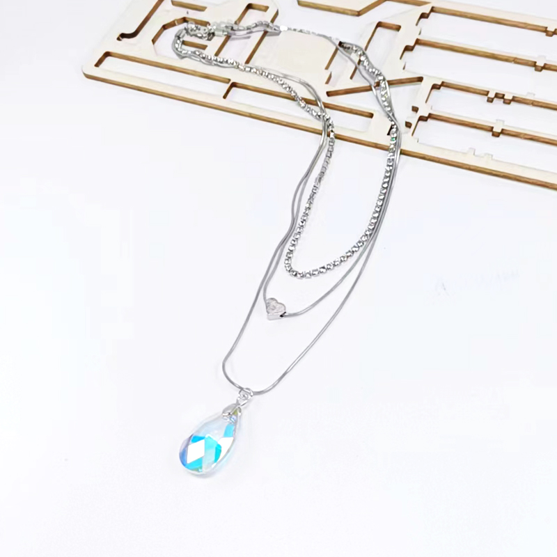 New product on the market! Heart-shaped water drop multi-layer collarbone necklace, light luxury and niche design, simple and elegant, a must-have for elegant women! Limited-time flash sale! You'll regret it if you don't buy! Specification image