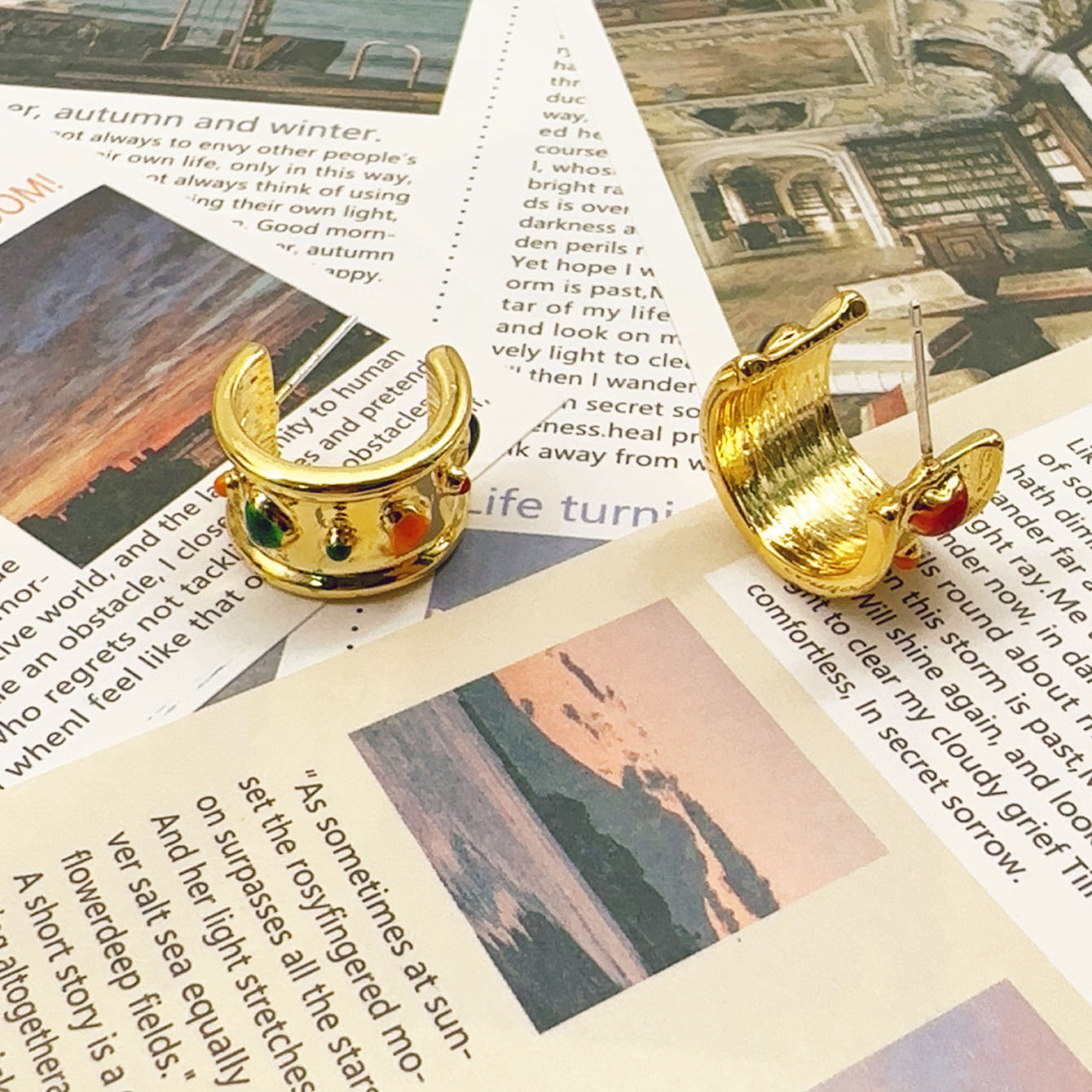 彩色滴釉/爱心宽面/C型小众/耳环复古风/轻奢防过敏/高级感耳饰/耳环/耳圈/耳钉产品图