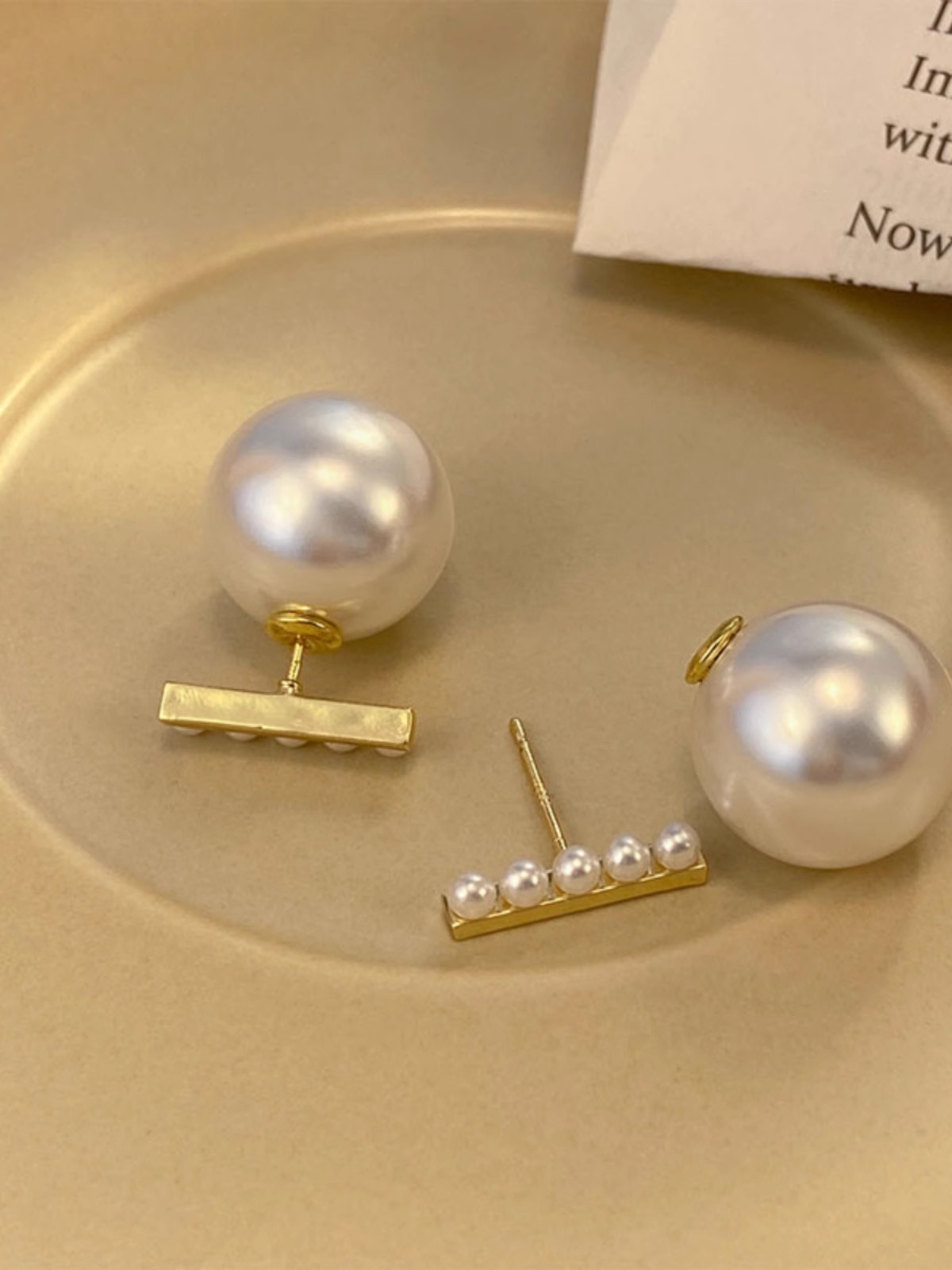 Pearl Earrings Female Light Luxury Retro High Sense Earrings Fashion Niche Design Earrings 2023 New 122 Beautiful Accessories Application Scenario
