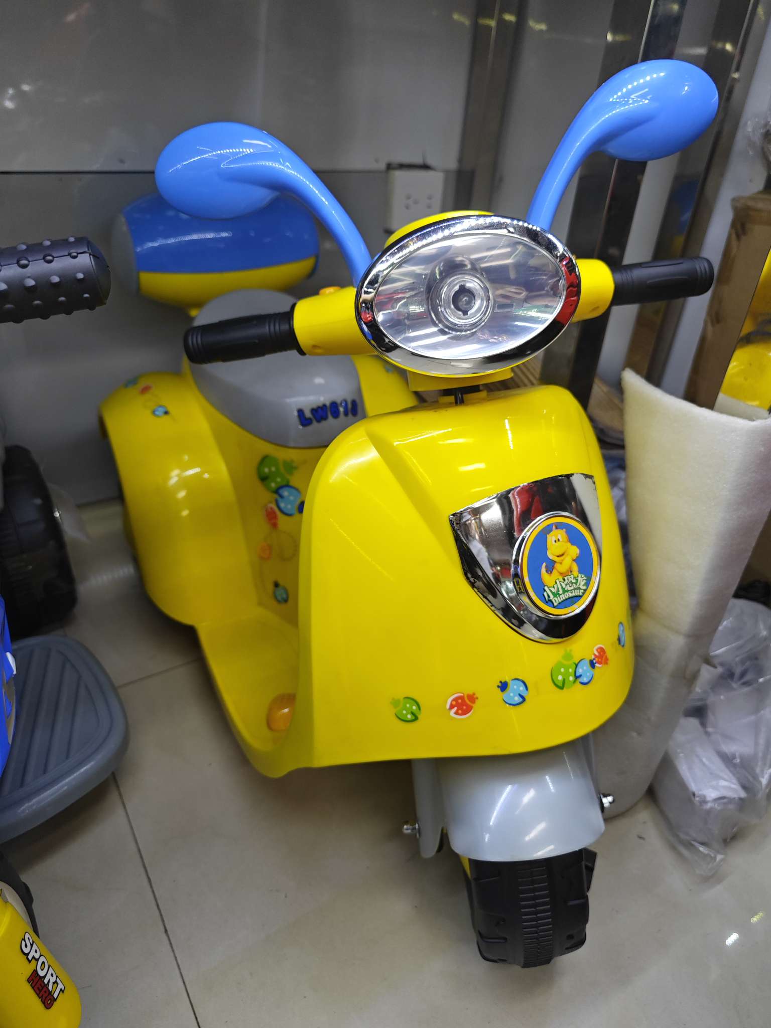 小龙哈彼还孩子儿童电动车摩托车可爱女孩玩具车处理