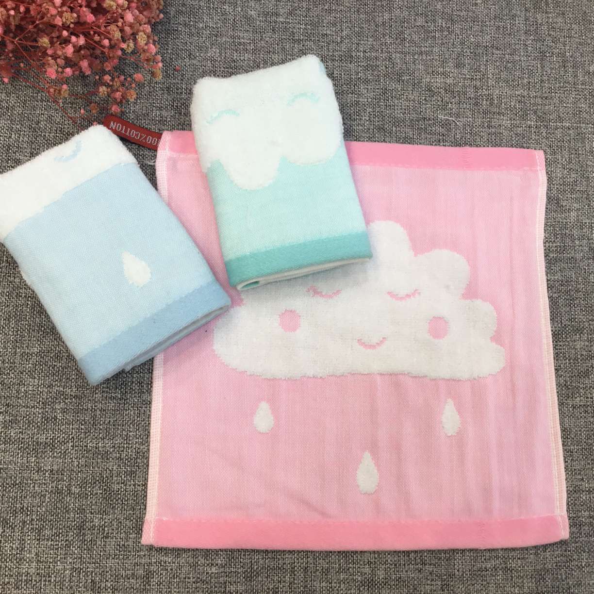 All-cotton square towels, gauze, untwisted children's face towels, cartoon square towels, 25*25cm, small towels for kindergartens detail image 7