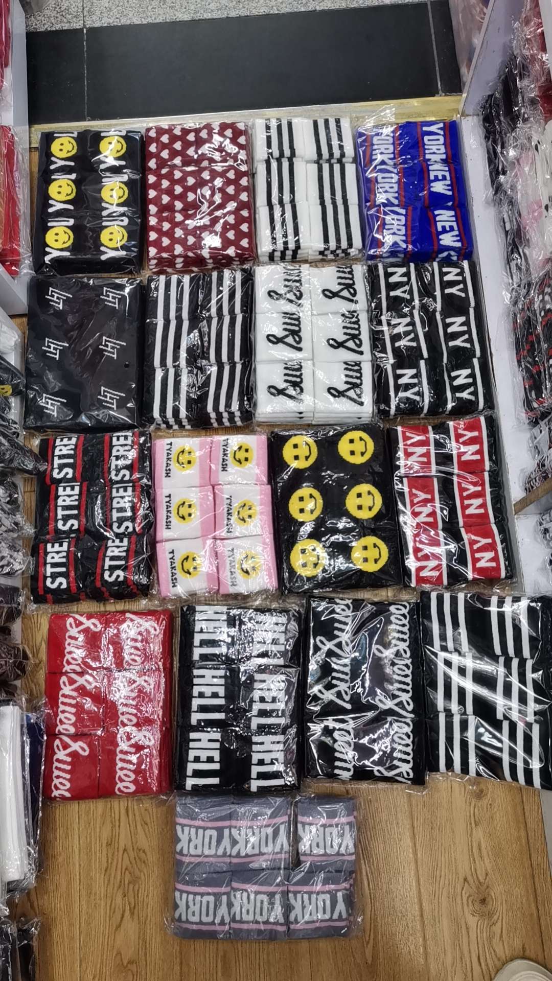 Sports Headband Sports Wrist Guard Wicks Away Sweat details Picture