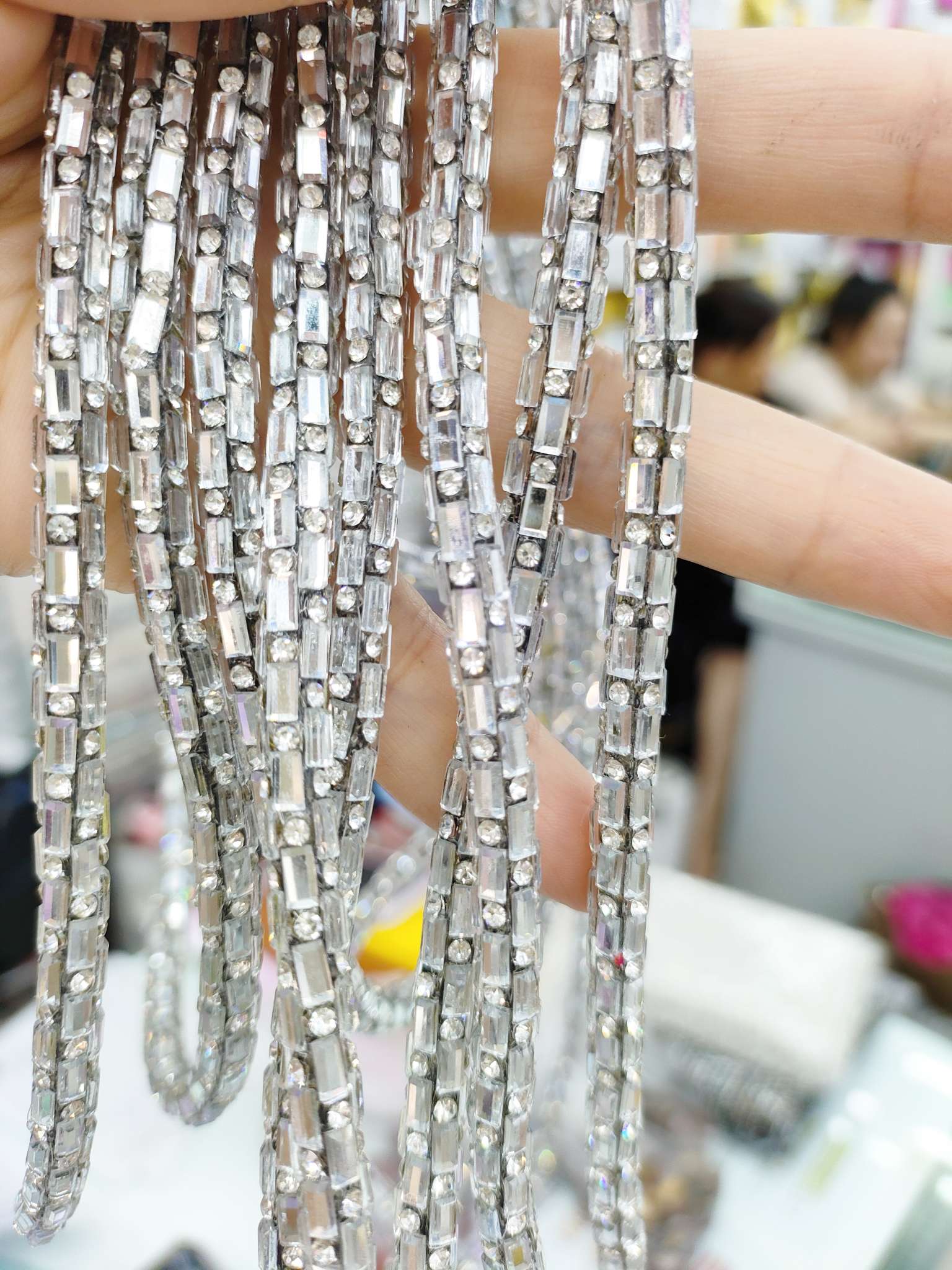 烫钻/带孔钻链/鞋带钻链细节图