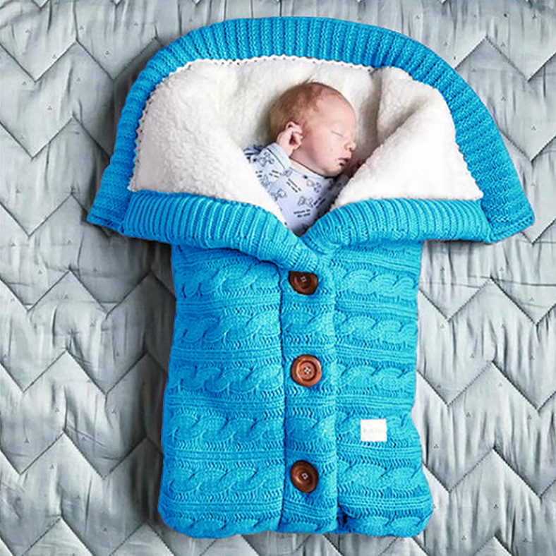 European and American autumn and winter baby stroller sleeping bag, outdoor button baby knitted sleeping bag, wool, fleece and thickened blanket, 70*40cm