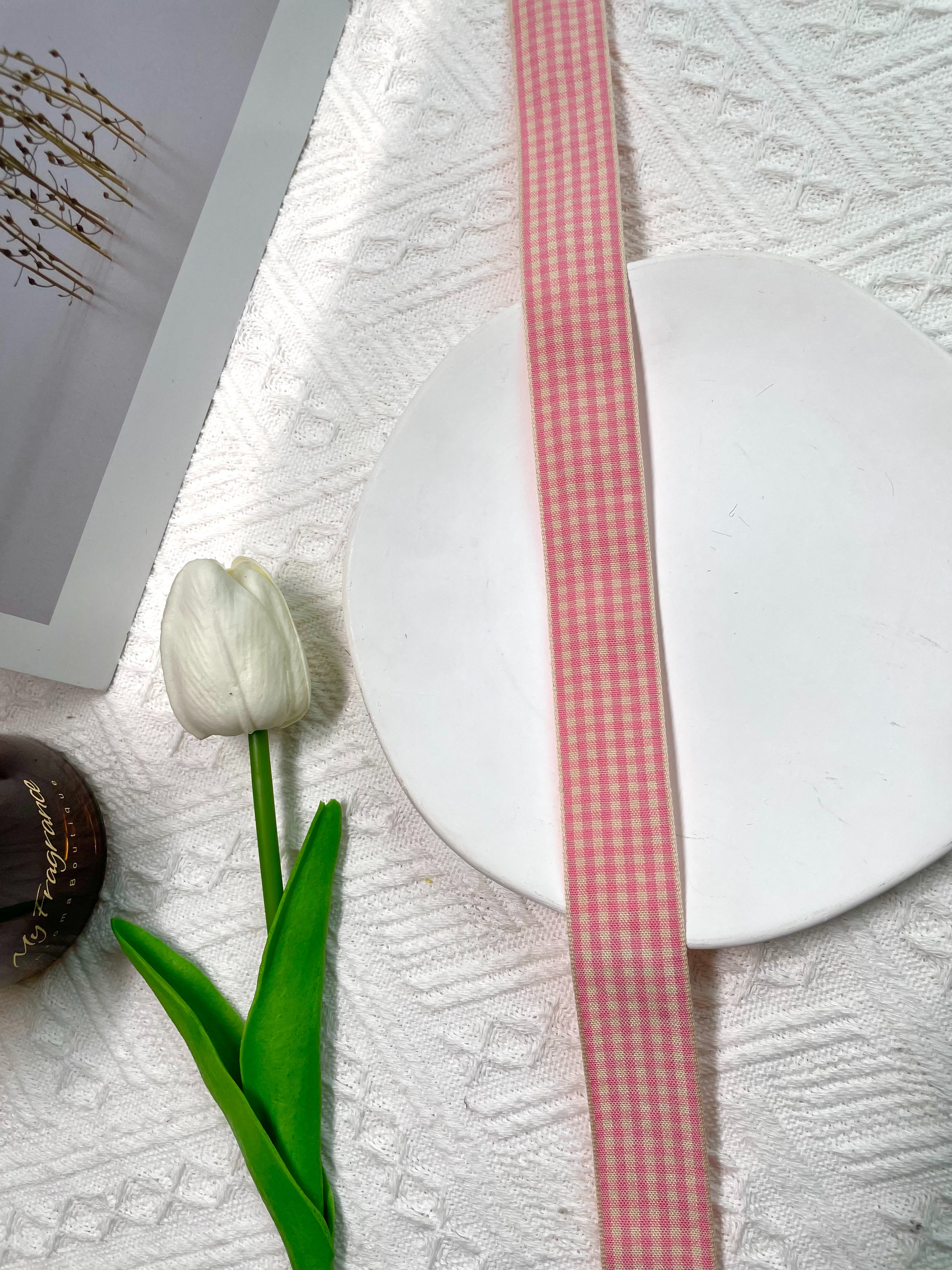 Take a look at the classic white cotton checkered belt, fashionable webbing and creative accessories Specification image