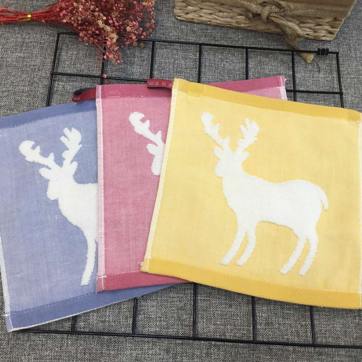 All-cotton square towels, gauze, untwisted children's face towels, cartoon square towels, 25*25cm, small towels for kindergartens detail image 15