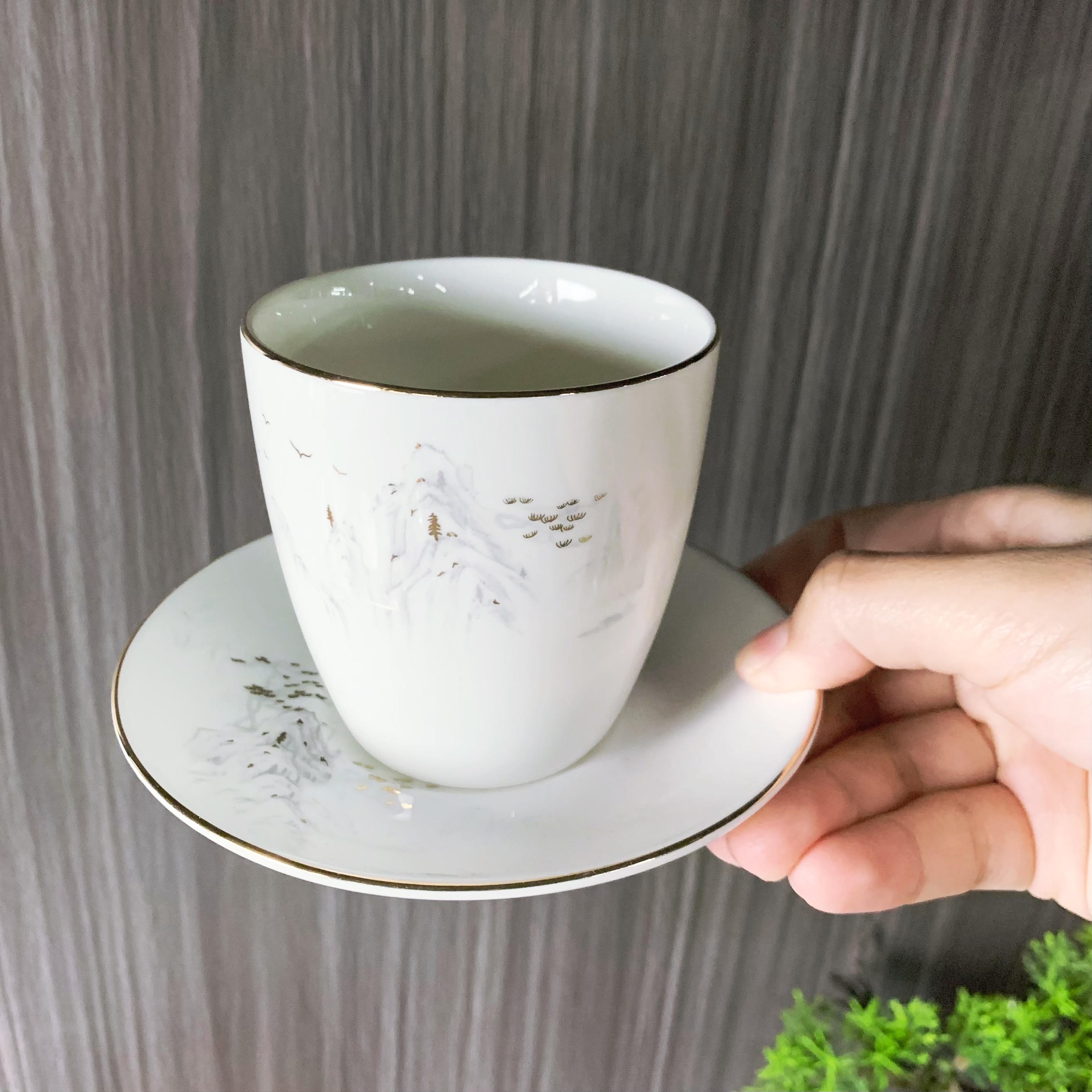 Yanfei Nanshan Series Ceramic Tableware Set, gold-edge ink-wash style Chinese-style plates, bowls, plates and cups, suitable for hotel and restaurant use Specification image