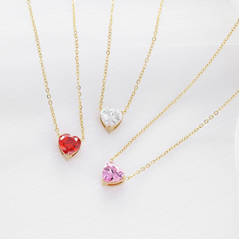 European and American Instagram cold style heart, niche design, fashionable and elegant, versatile collarbone chain for women Item Picture