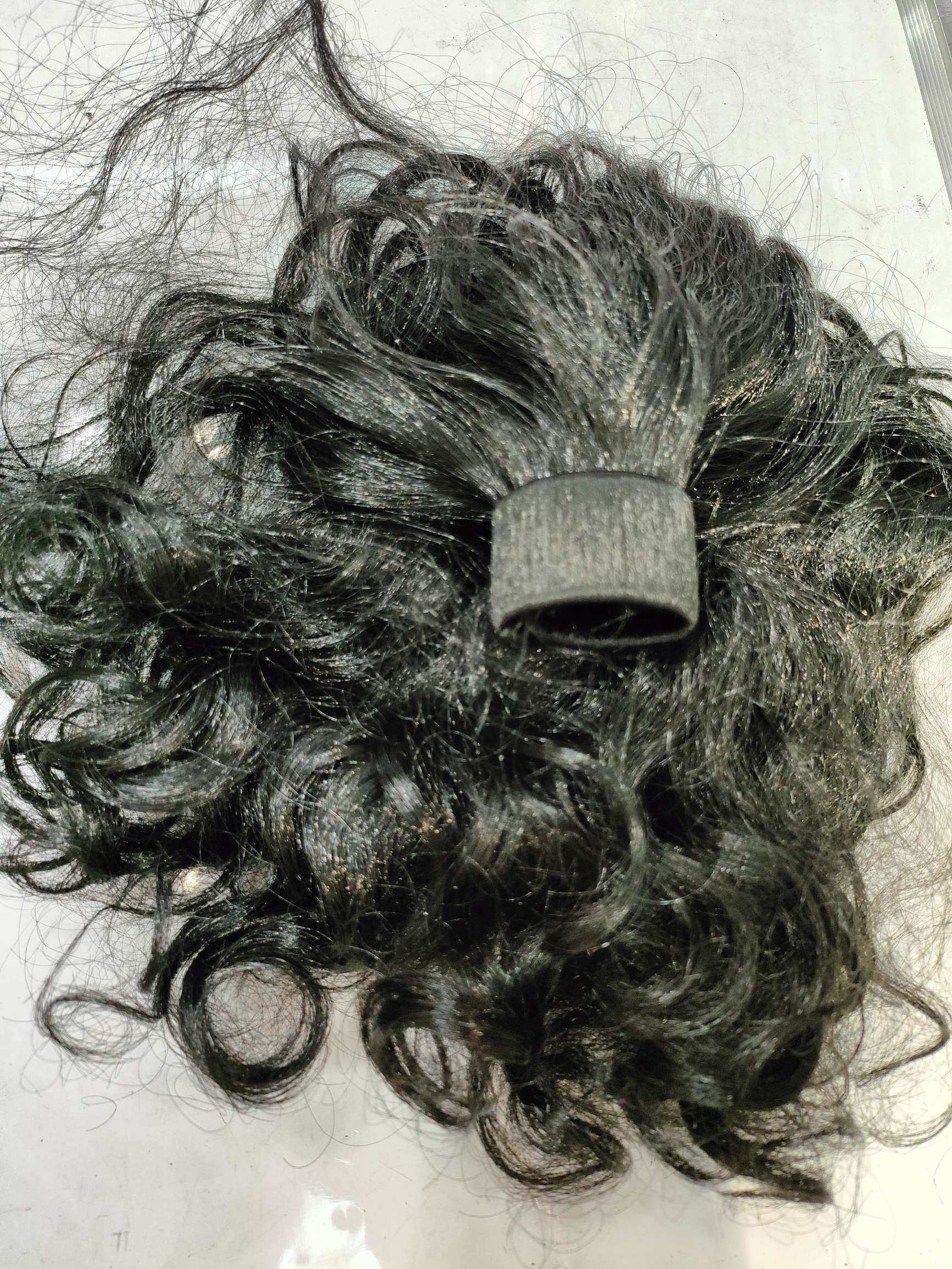 Runyi Wig Fine Long Hair 2023005 details Picture