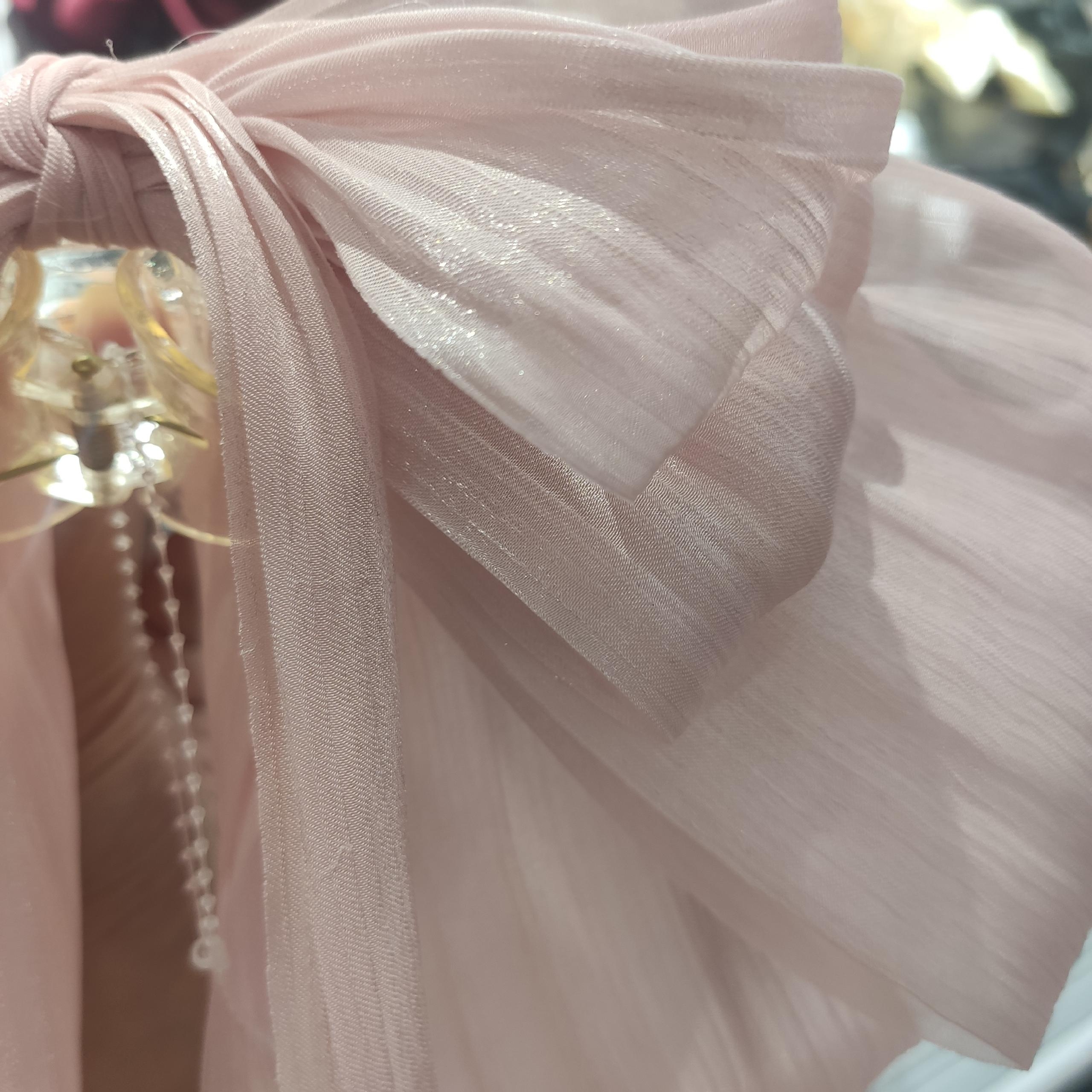 Pendant Bow Ribbon Grab Clip Half Hair Ponytail Clip To Show The Face Small Tray Hair Shark Clip Fluffy Headdress Application Scenario