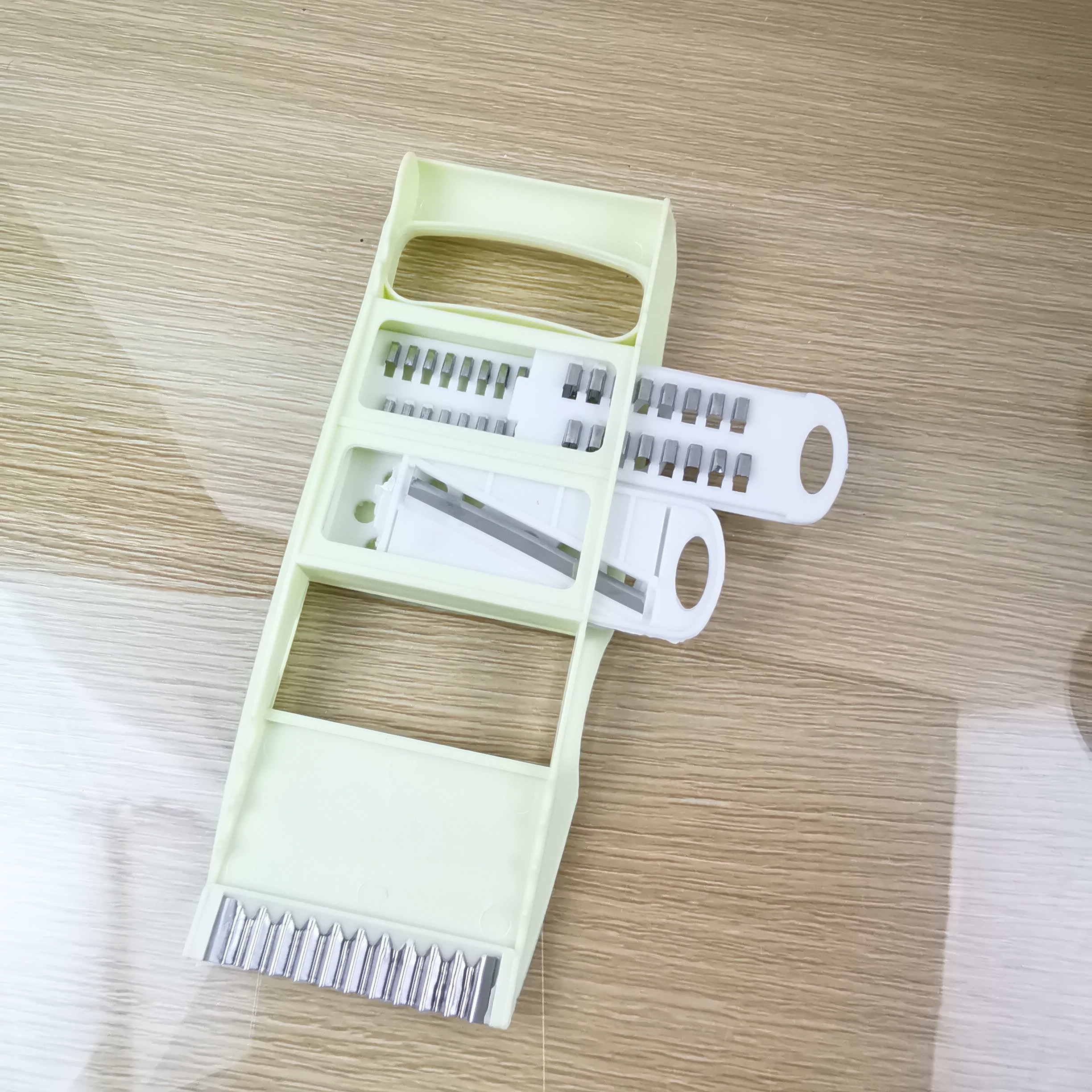 DF68096 Vegetable cutter, Plastic vegetable cutter, multi-functional vegetable cutter, manual vegetable cutter, Slicer, shredder, Mini Vegetable cutter, kitchen and hotel supplies, DF trading house details Picture