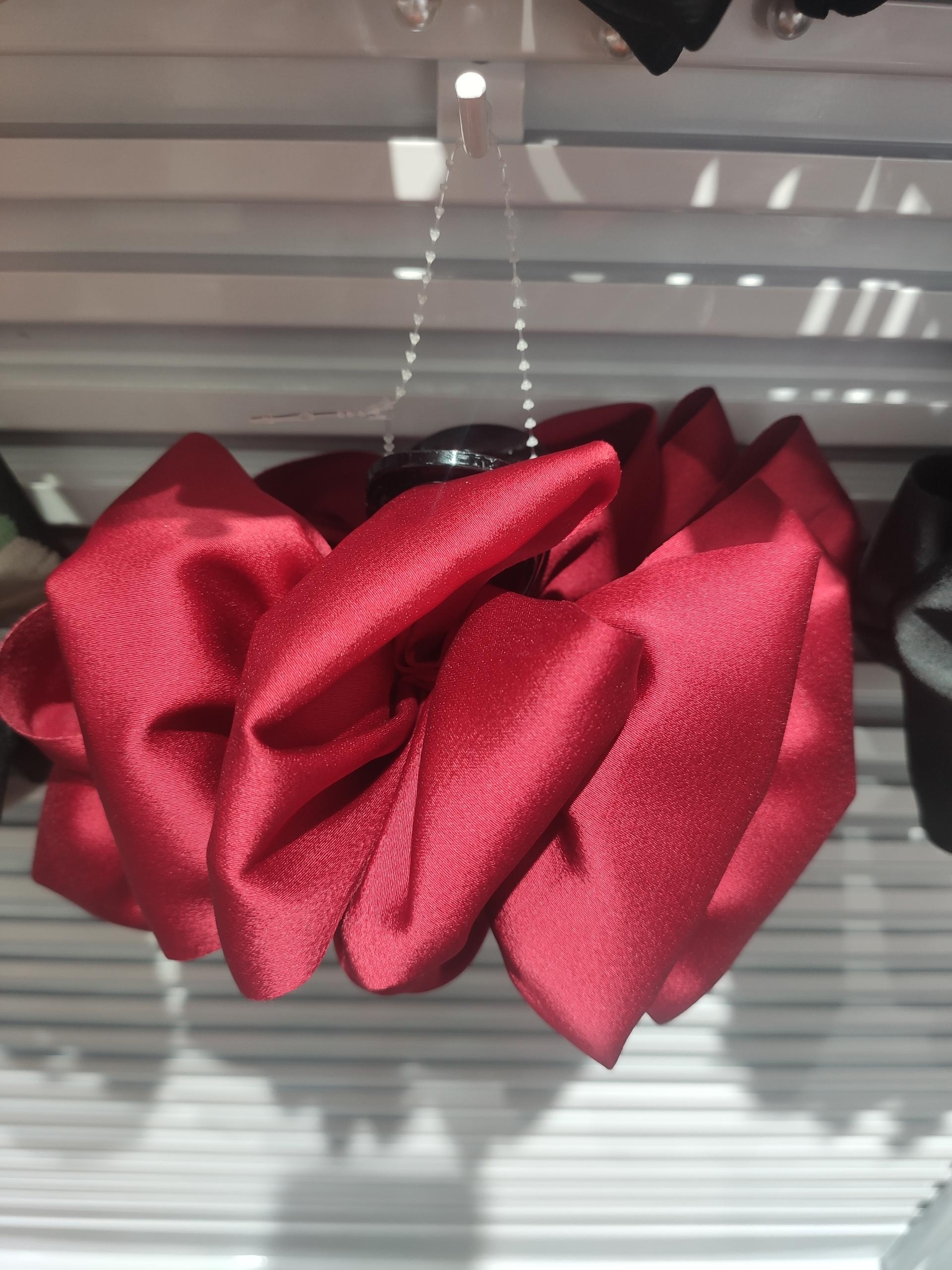 Red French Vintage Solid Satin Oversized Hair Grab Pin Hair Clip Back Head Headwear Professional Korean Hair Accessories East Specification drawing