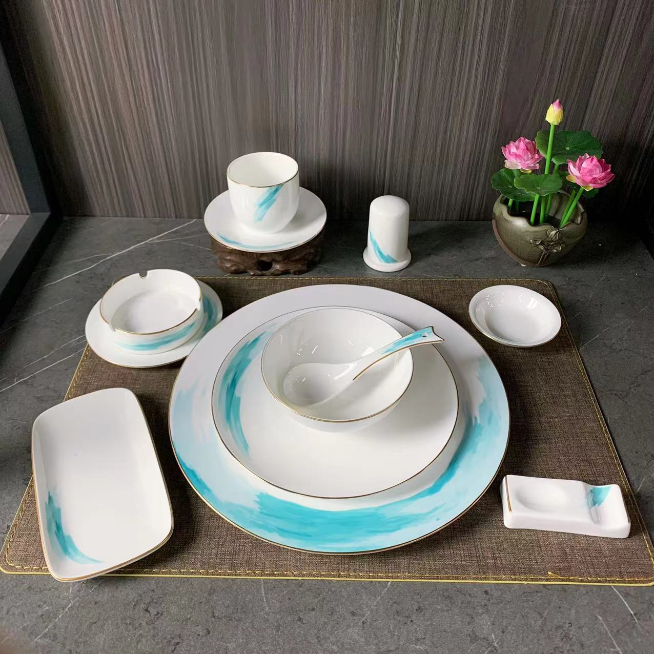 湖心桥蓝系列陶瓷餐具套装彩绘金边艺术感骨瓷酒店餐馆宴会家用