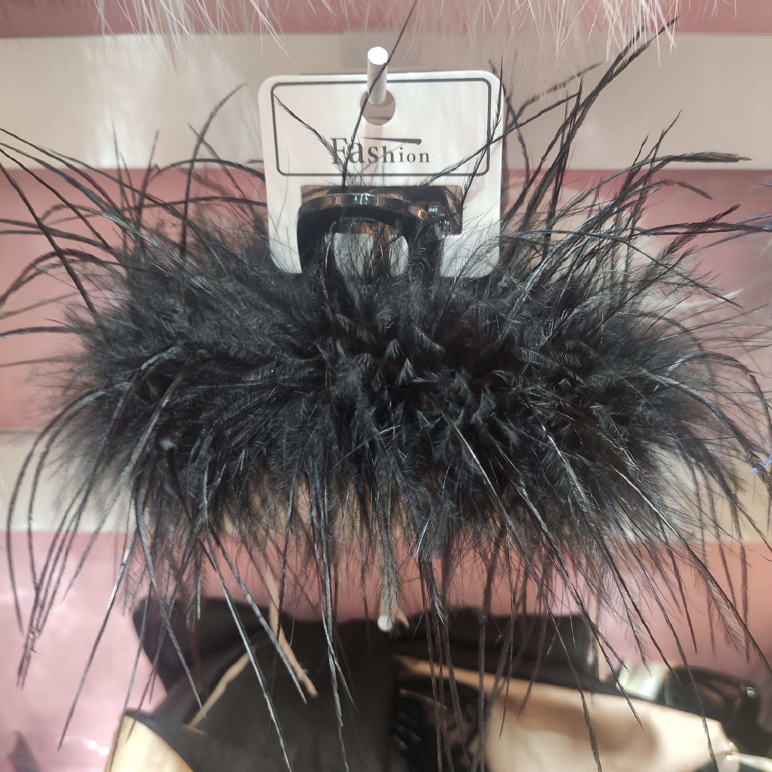 There Are Real Black Shark Clip Ins Wind Feather Clip Ostrich Hair Clip Pure To High-Grade Hair Clip Super Fairy Headdress Application Scenario