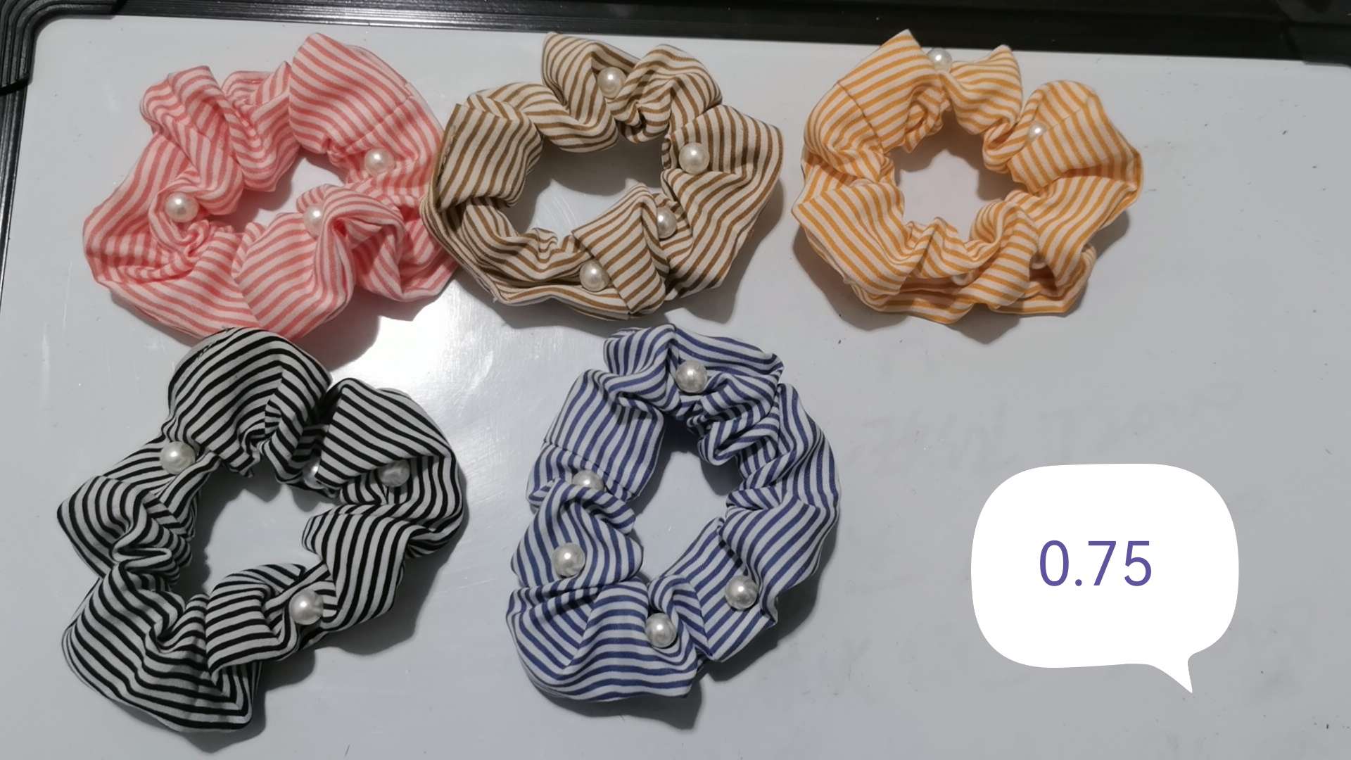 饰品/发饰/布圈白底实物图