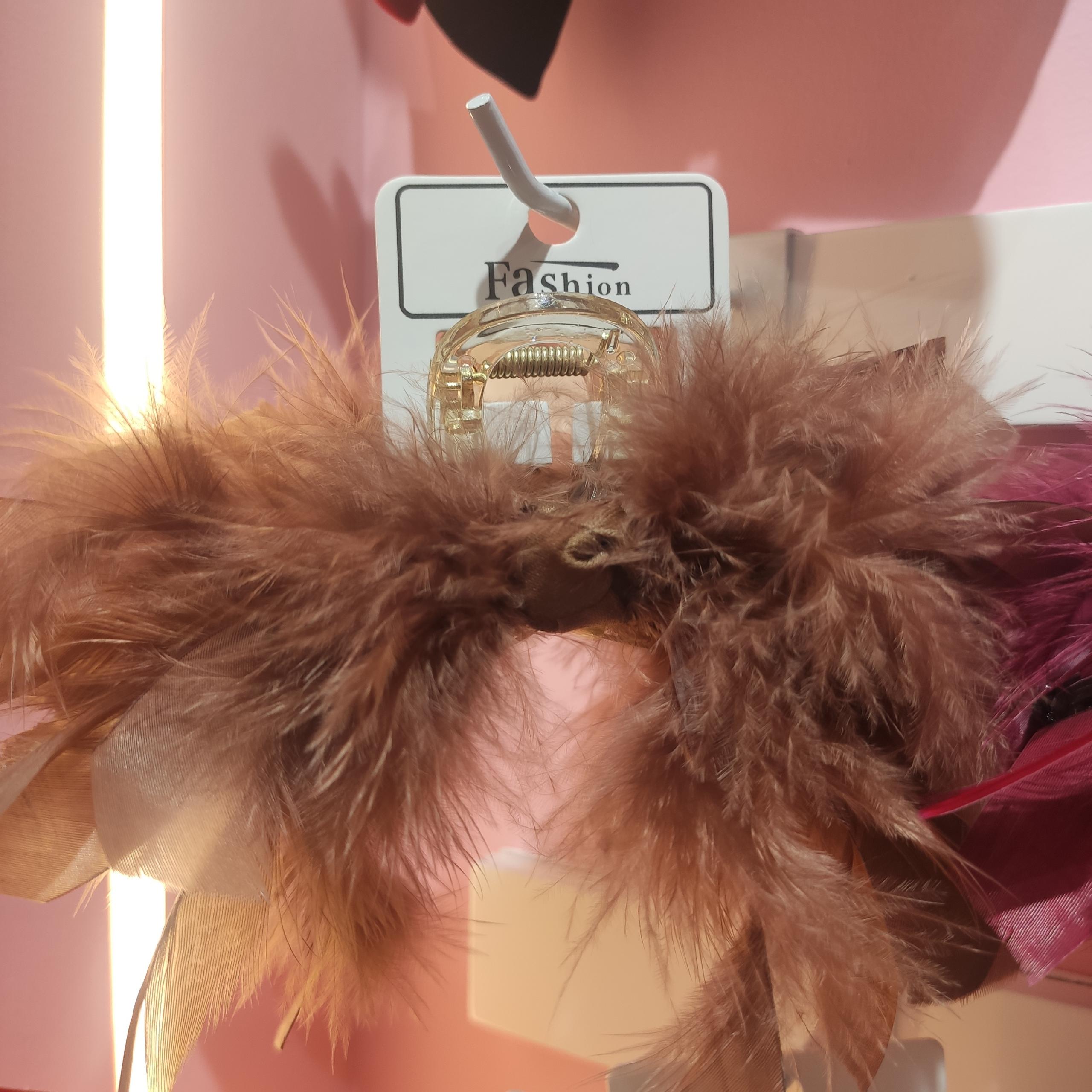 Camel Ostrich Hair Grab Clip Feather Grab Clip All New Shark Clip Ins Grab Clip Headgear Hair Accessories Application Scenario