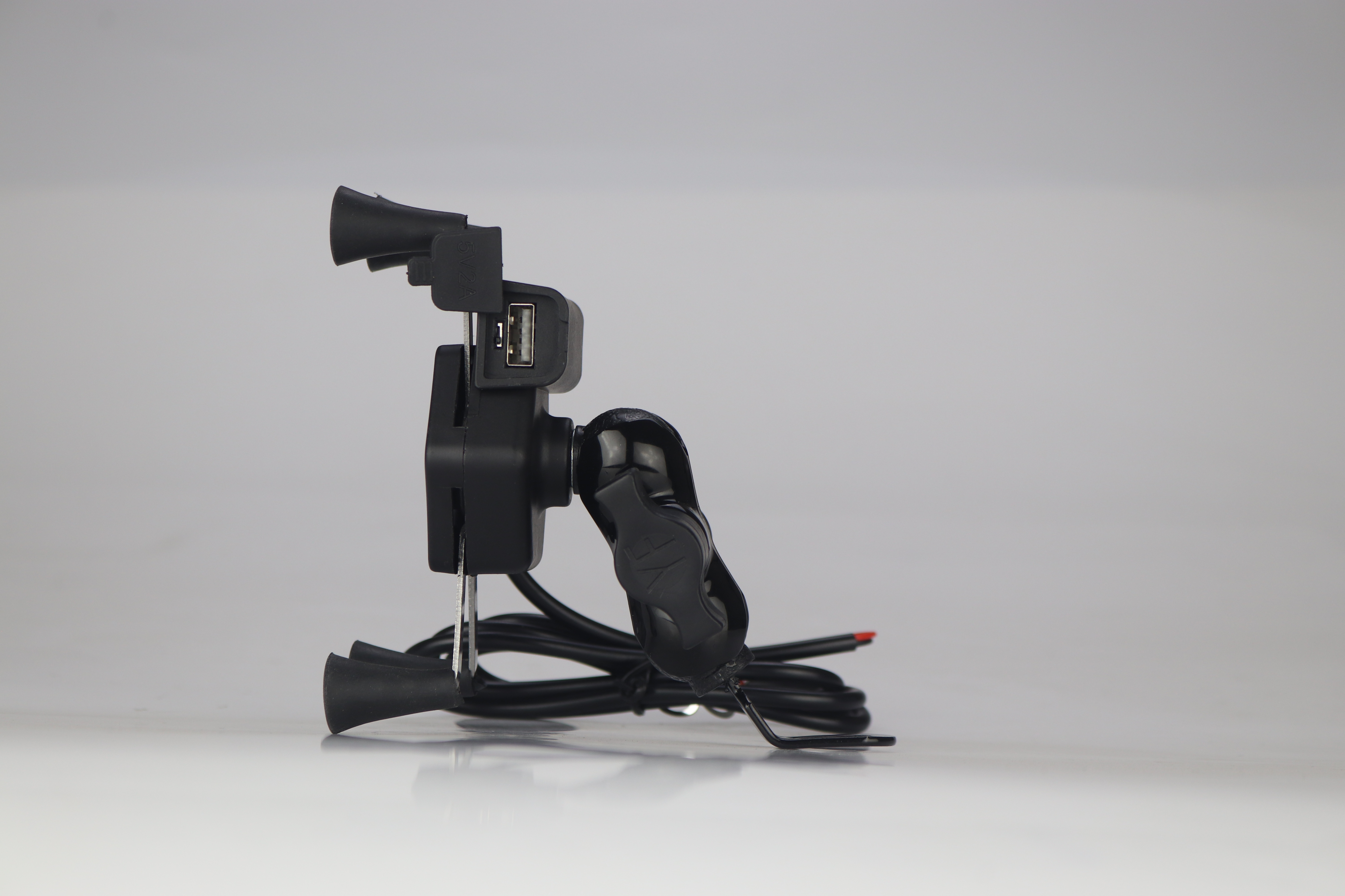 Motorcycle charging stand, mobile phone stand, mobile phone charger stand, rearview mirror mobile phone charger stand, electric vehicle stand Application Scenario