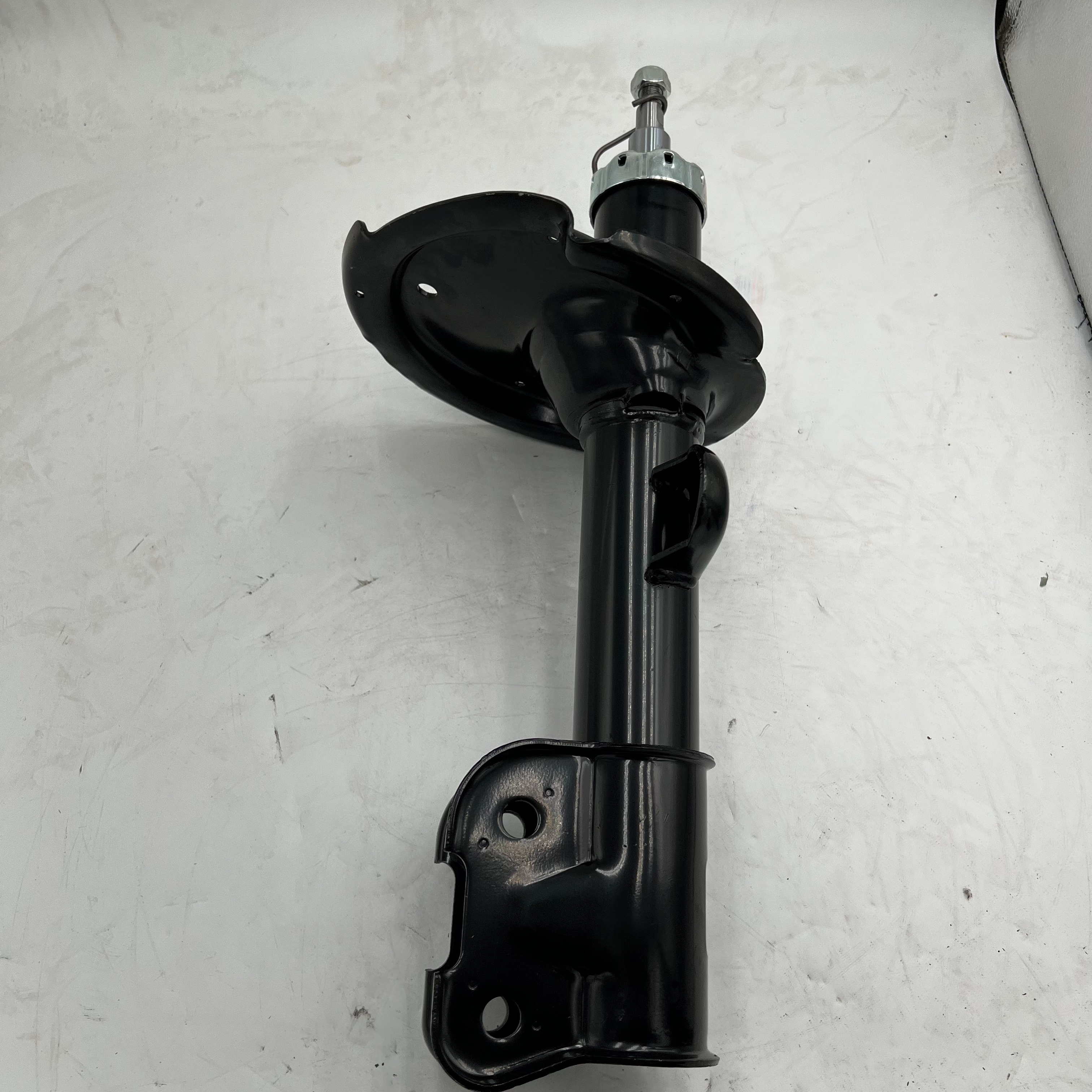Automotive accessories for modern shock absorption systems Pneumatic shock absorber 54650-2B540 546502B540