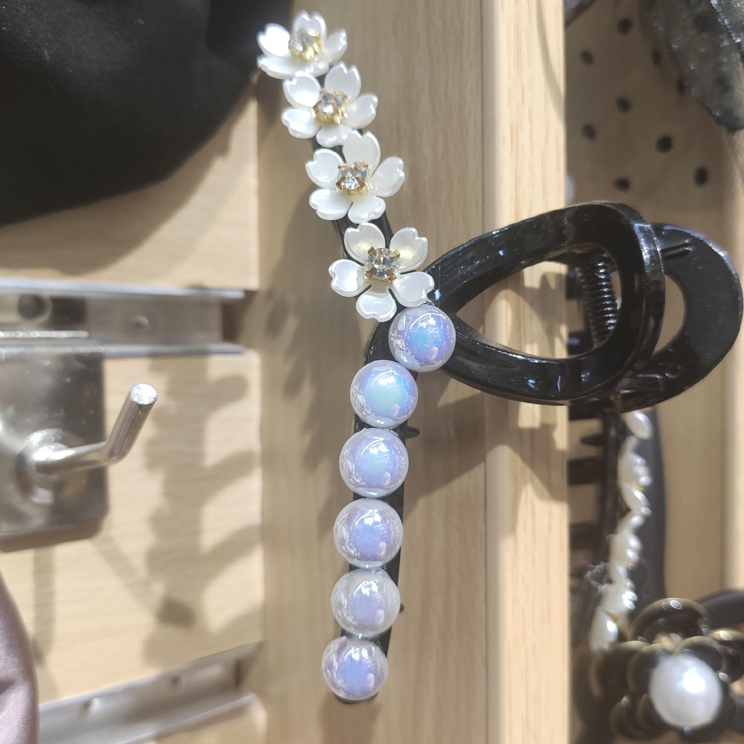 Real Shoot Original Double Sided Irregular Design Flower Pearl Shark Clip Hairpin Grab Clip Hair Accessories Item Picture