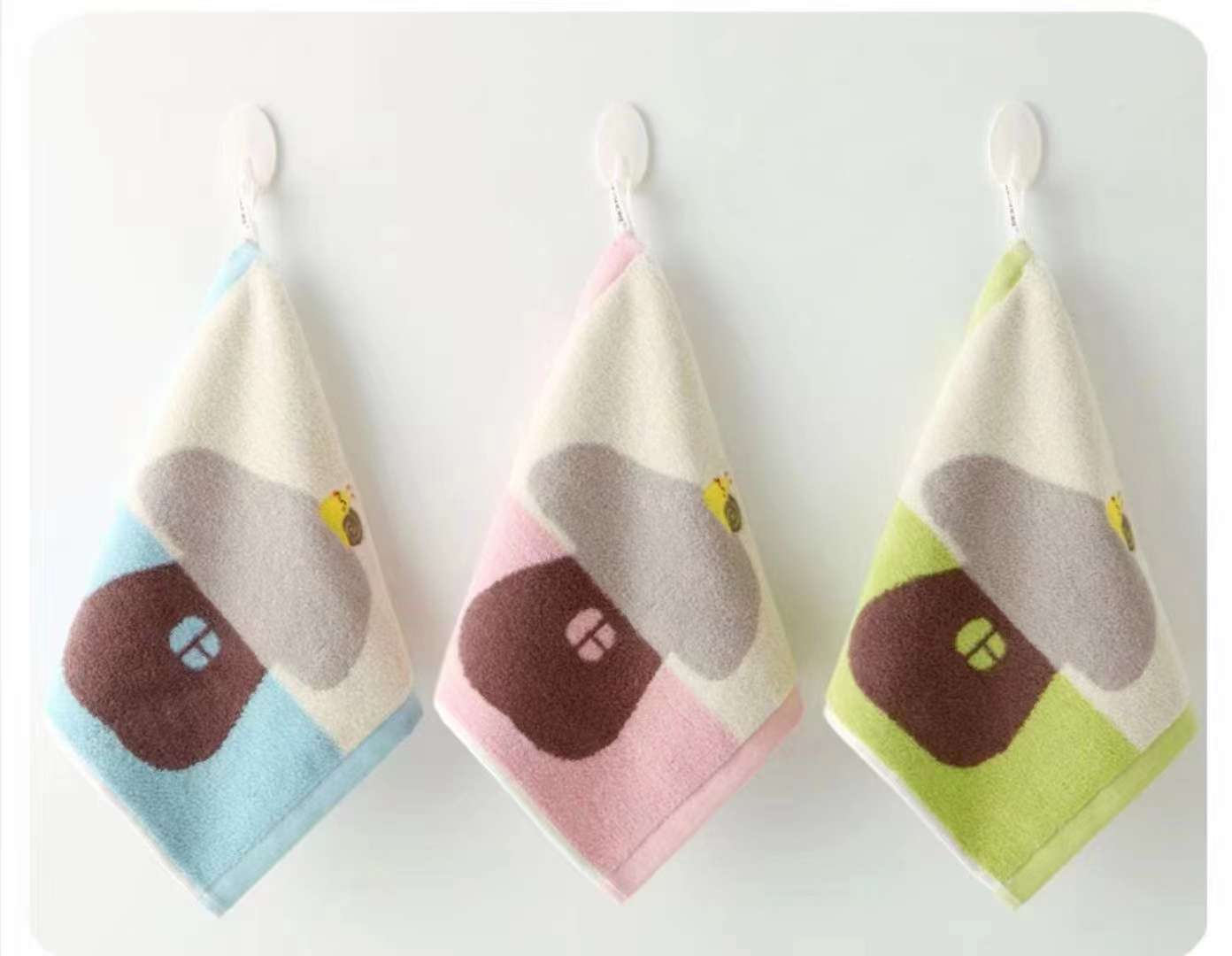 Square towel 25*25cm pure cotton face towel, kindergarten children's mouth towel details Picture
