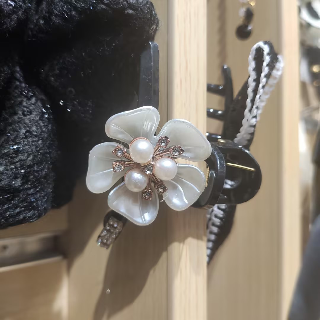 Real Shot Double Sided Irregular Design Original Hand-Made Flower Bow Grab Clip Shark Clip Hairpin Specification drawing