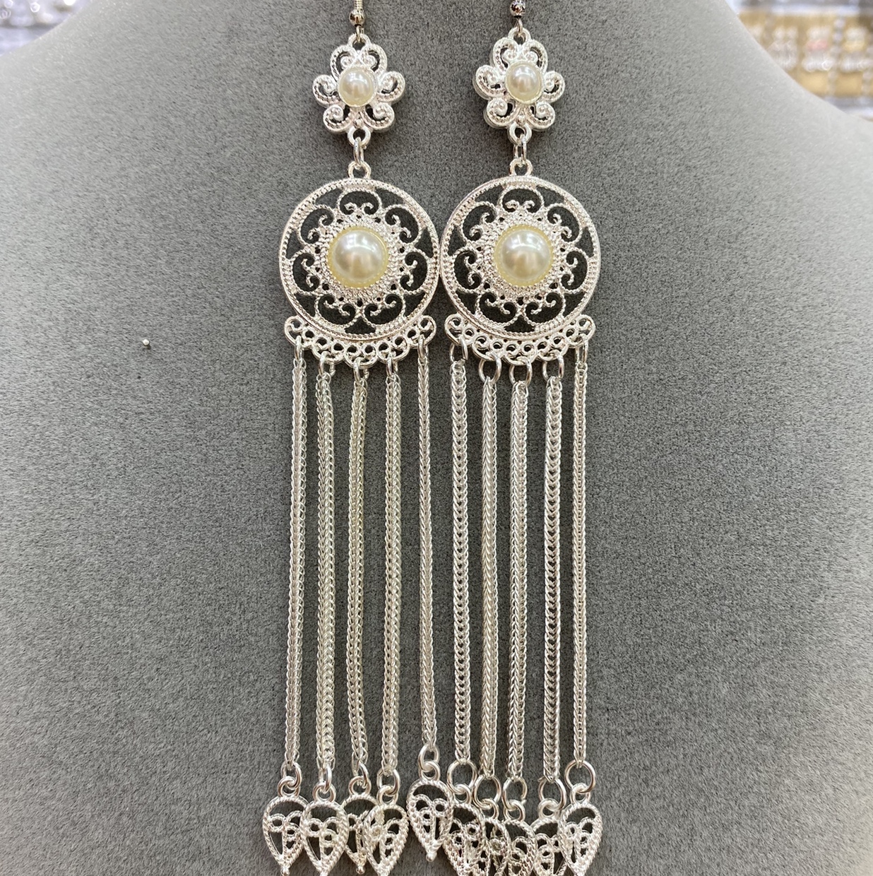 Mongolian Robe Accessories Ethnic Style Mongolian Xinjiang Bride Pearl Earrings Retro Earrings Wedding Photo Item Picture