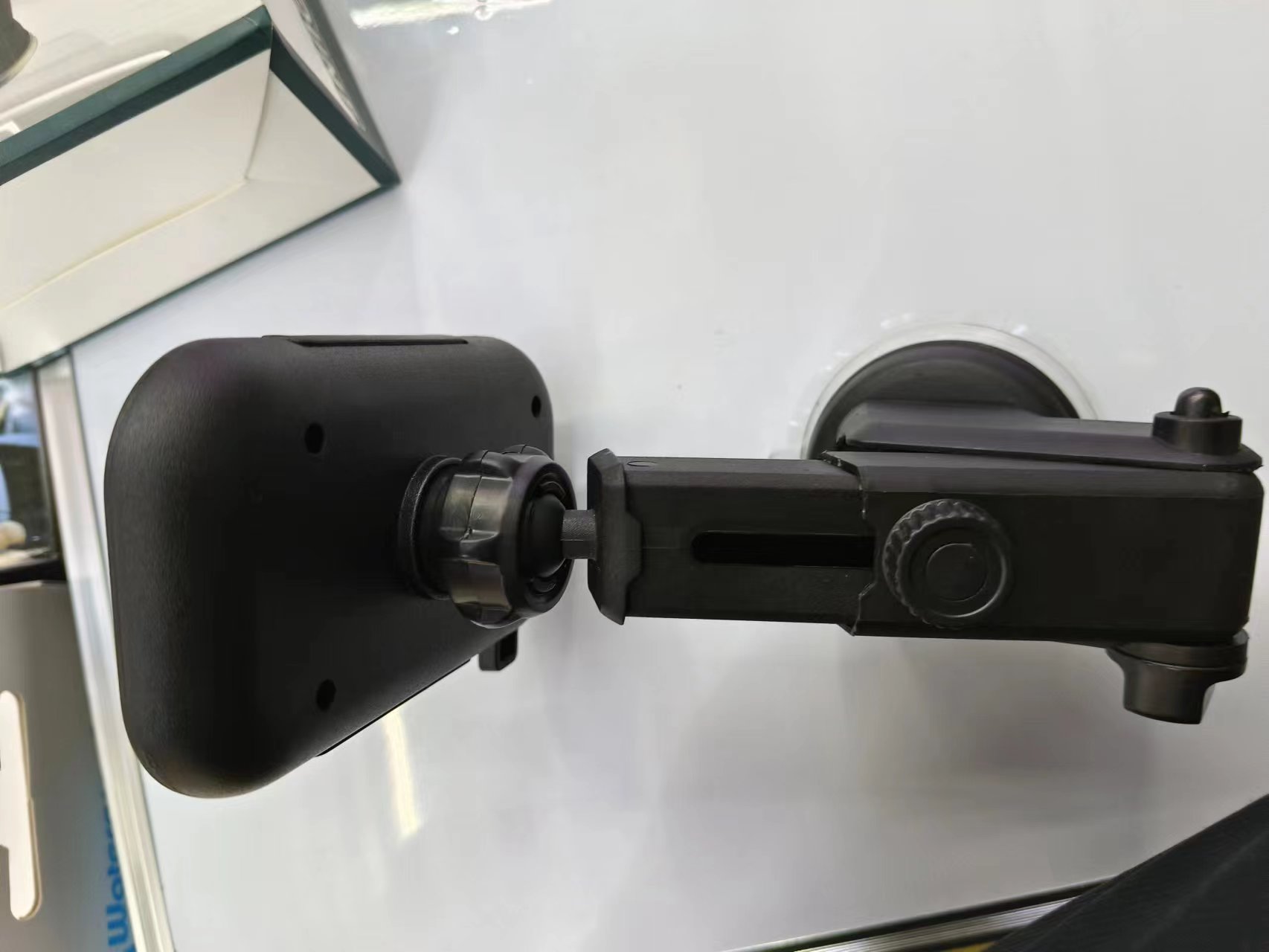 King Kong sucker type robotic arm mobile phone stand Item Picture