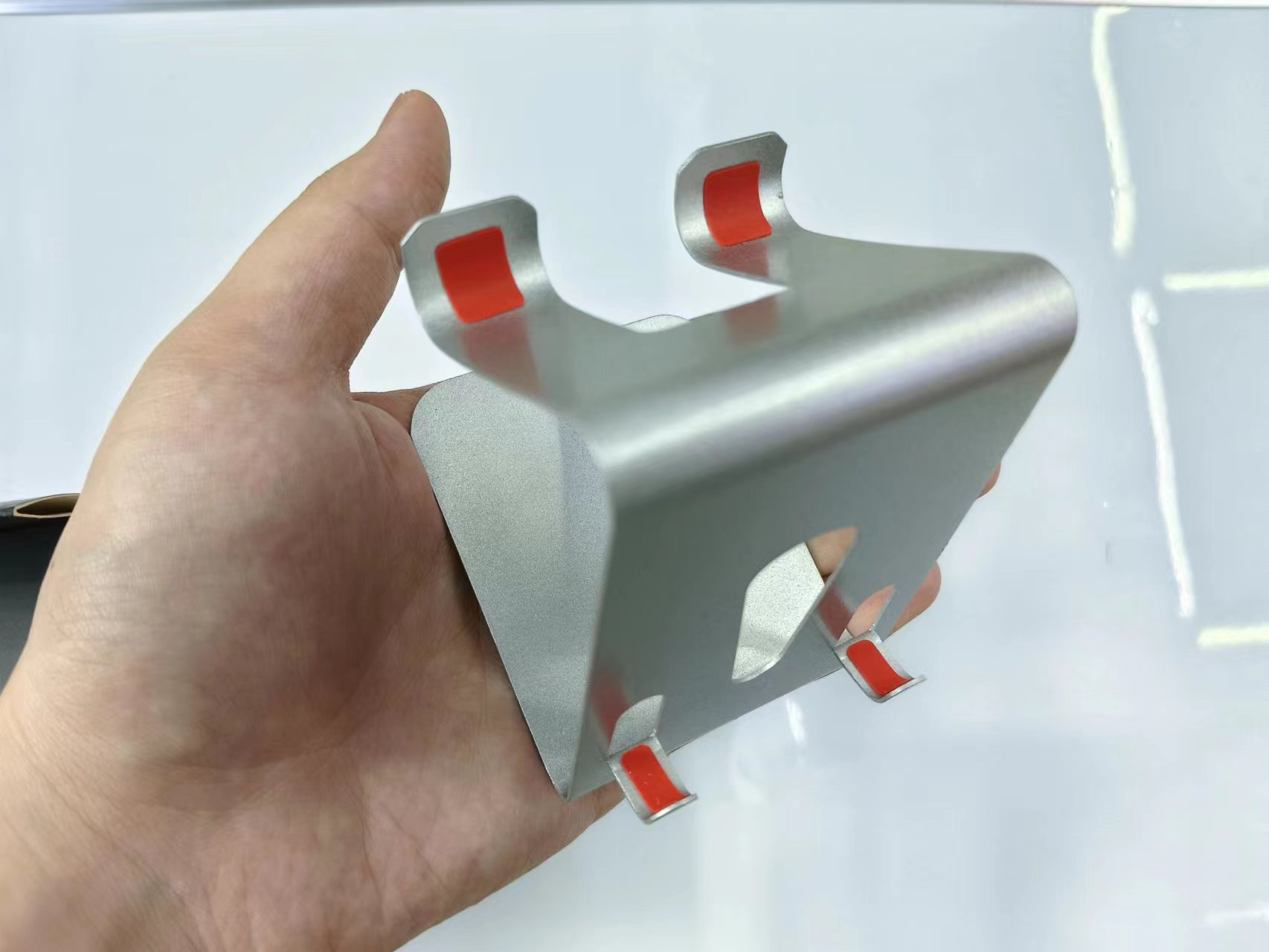 All-metal silicone pad phone holder Specification drawing