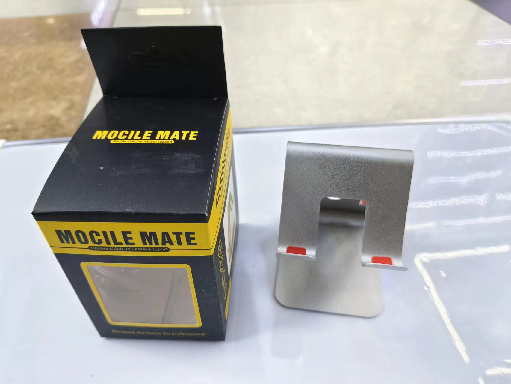 All-metal silicone pad phone holder full figure