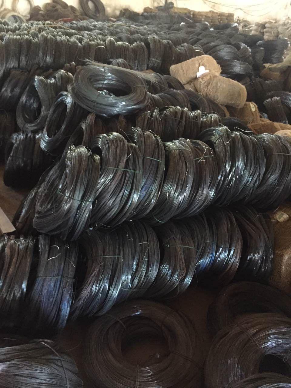 Alambre de atadura galvanizado alambre de torsión 7 hilos alambre de torsión galvanizado alambre de torsión 7in1wire alambre galvanizado alambre de hierro negro exportación palestina construcción wire bale wire Application Scenario
