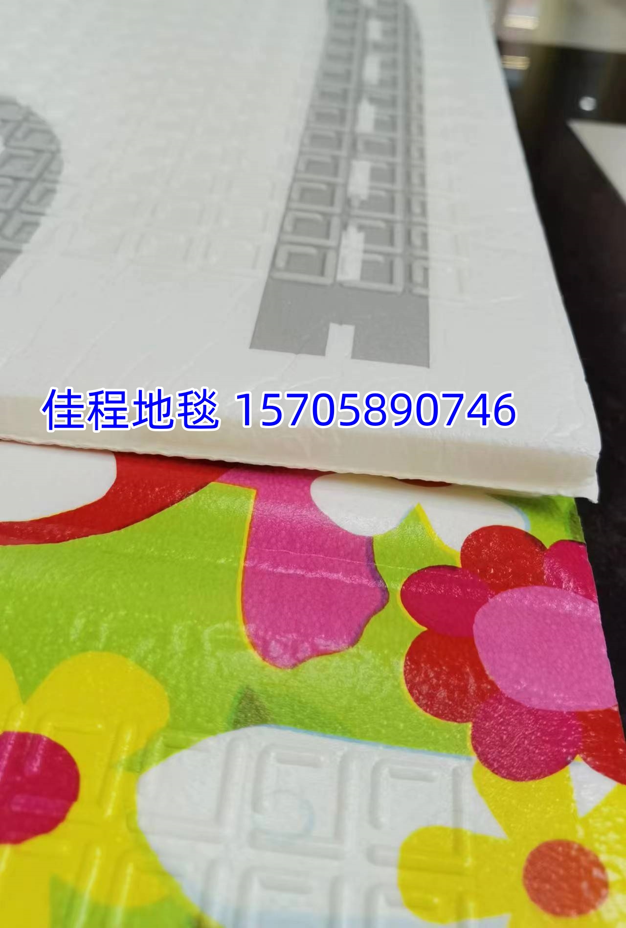 1.5cm thickened XPE folding mat, climbing mat, indoor mat, anti-drop mat, cartoon mat, carpet, 180*200cm full figure