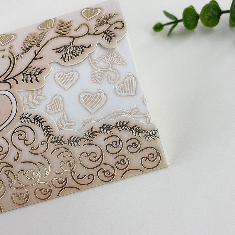 Factory direct sales of exquisite gilded, embossed three-dimensional flower, butterfly, heart-shaped long wedding invitations, thank-you invitation letters, greeting cards and invitations, exclusively for foreign trade details Picture