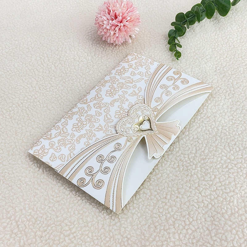 High-end African and Central European style elegant gold-embossed heart-shaped long wedding invitations, thank-you invitation letters, greeting cards and invitations, factory direct sales Application Scenario