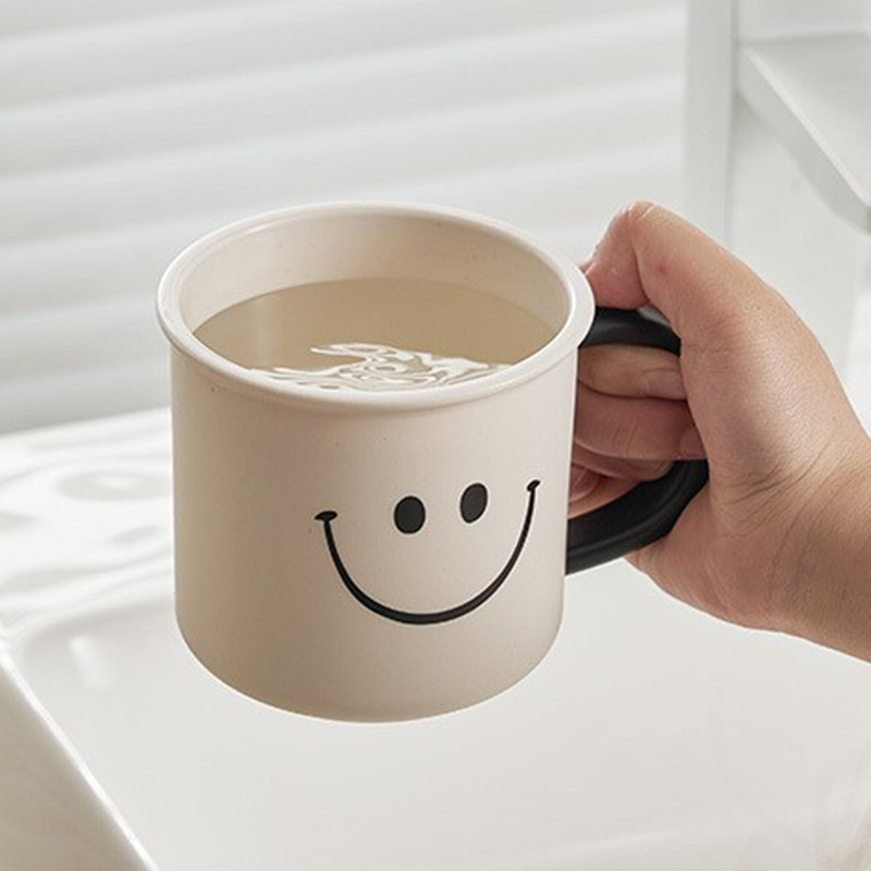 M04-7110 Creative Smiling Face Toothbrush Cup, Simple Style Mouthwash Cup, Home Anti-drop Mouthwash Cup, Couple Toothbrush Case Cup, High-temperature Resistant single-layer Mouthwash Cup, ins Style Mouthwash Cup, Smiling Face version Specification image