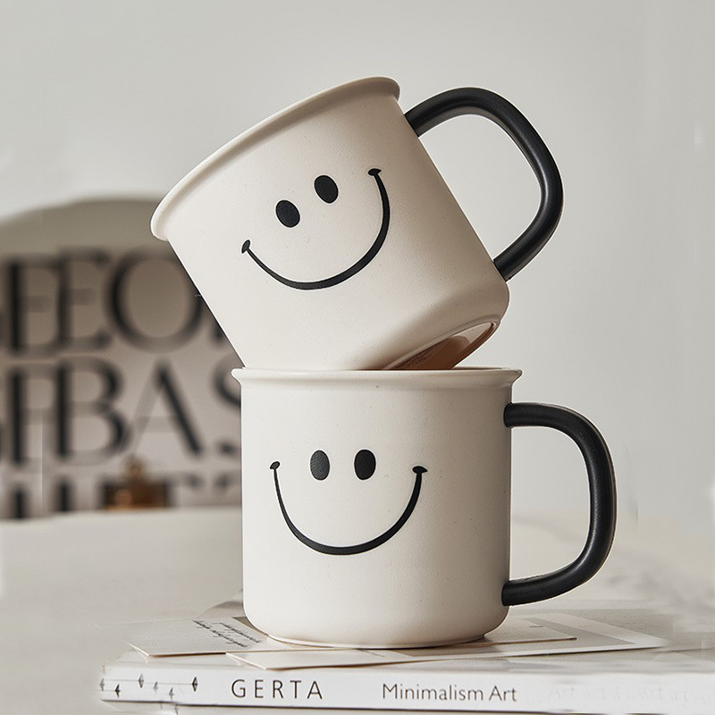 M04-7110 Creative Smiling Face Toothbrush Cup, Simple Style Mouthwash Cup, Home Anti-drop Mouthwash Cup, Couple Toothbrush Case Cup, High-temperature Resistant single-layer Mouthwash Cup, ins Style Mouthwash Cup, Smiling Face version